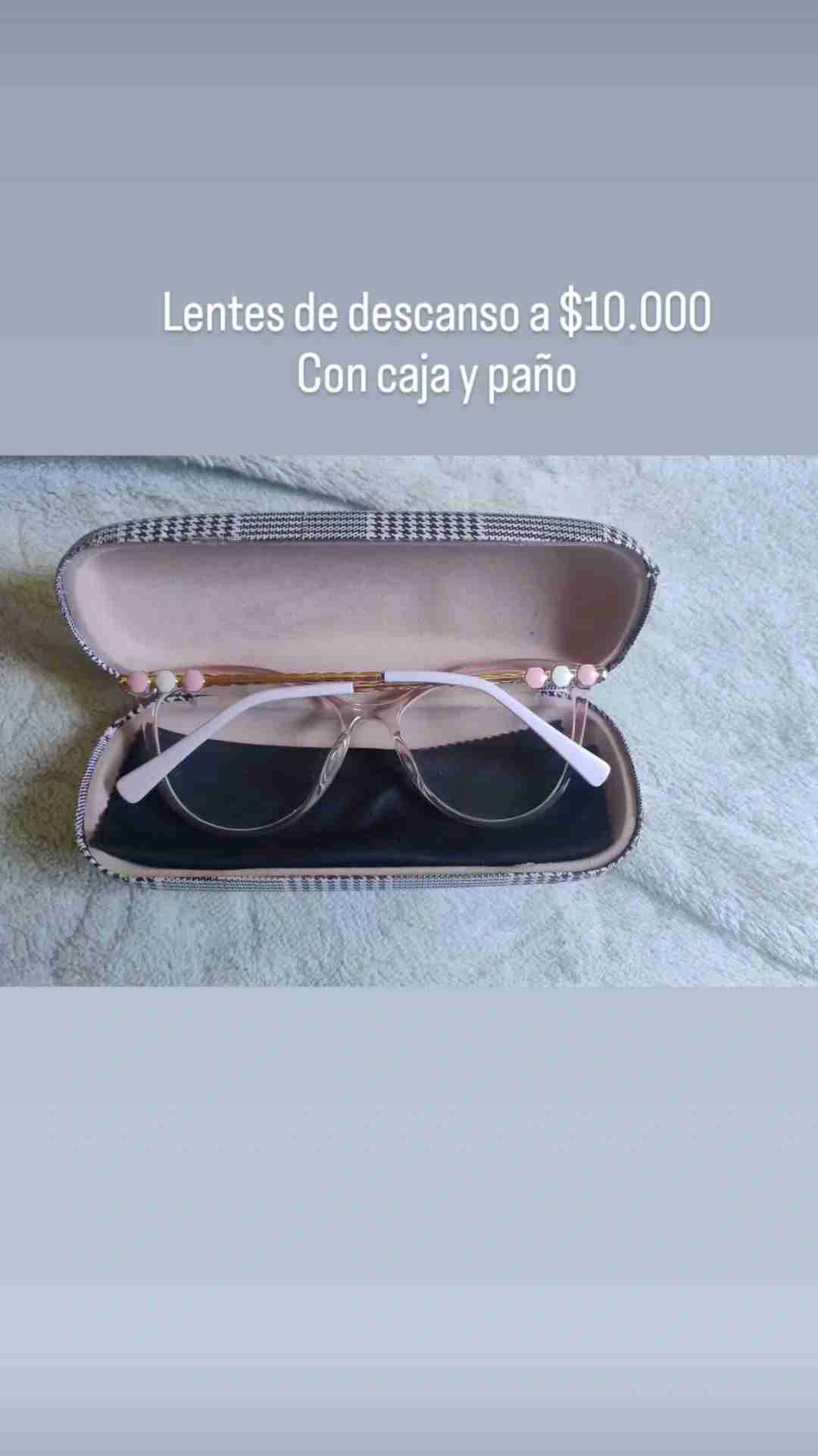 Lentes de descanso con estuche