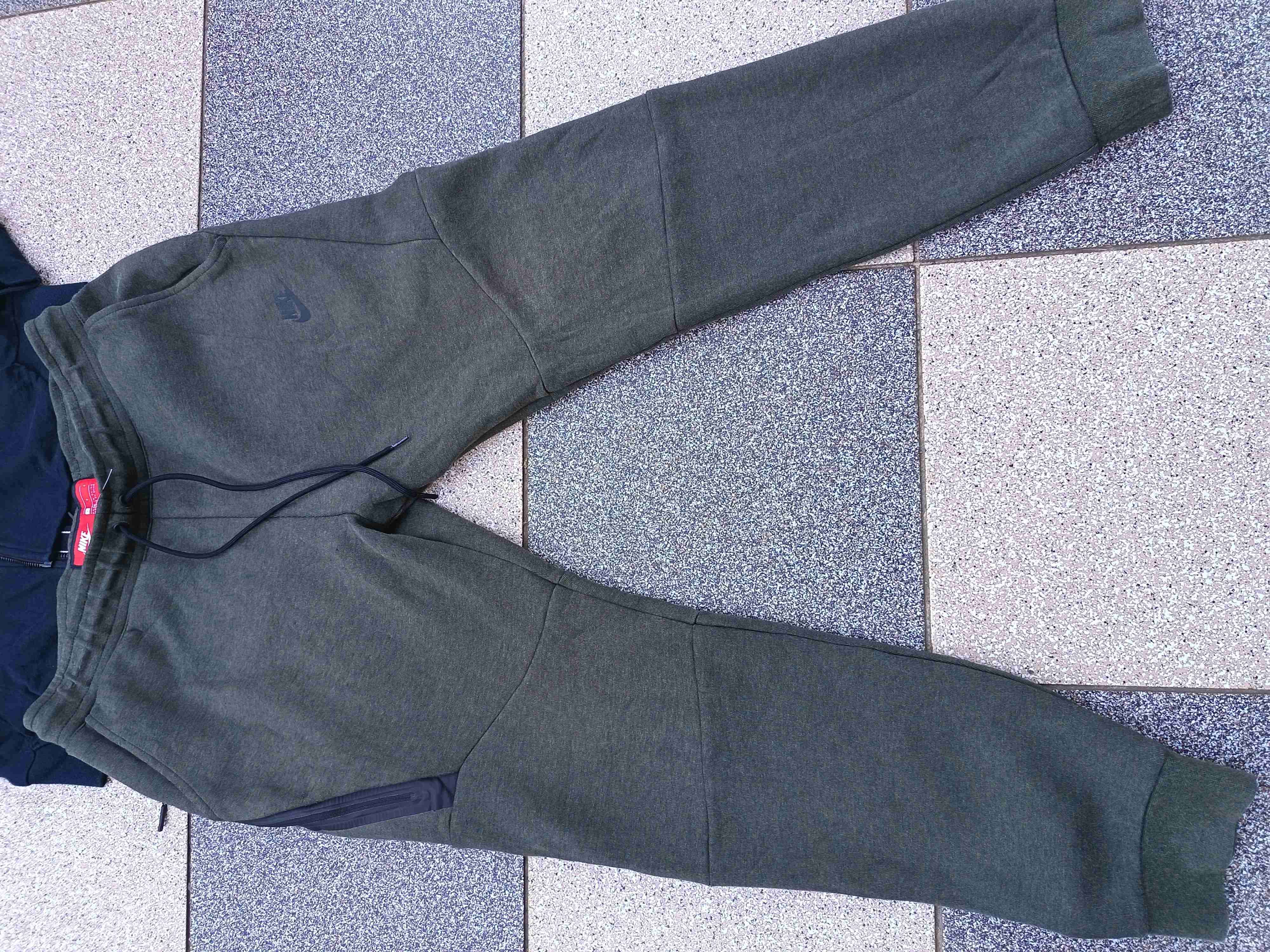 Conjunto Nike Tech M (fit L) - miniatura 3