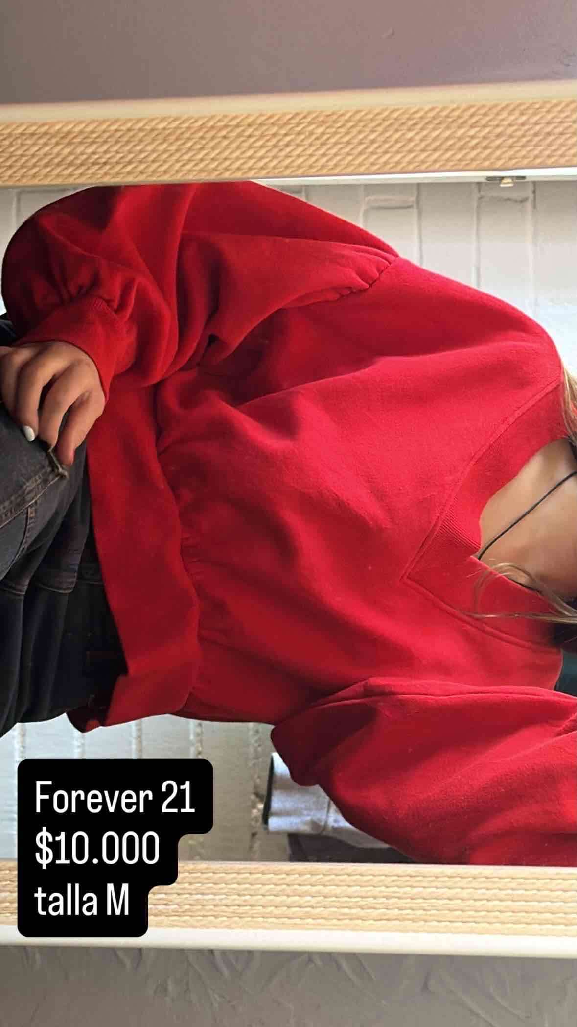 Polerón rojo Forever 21