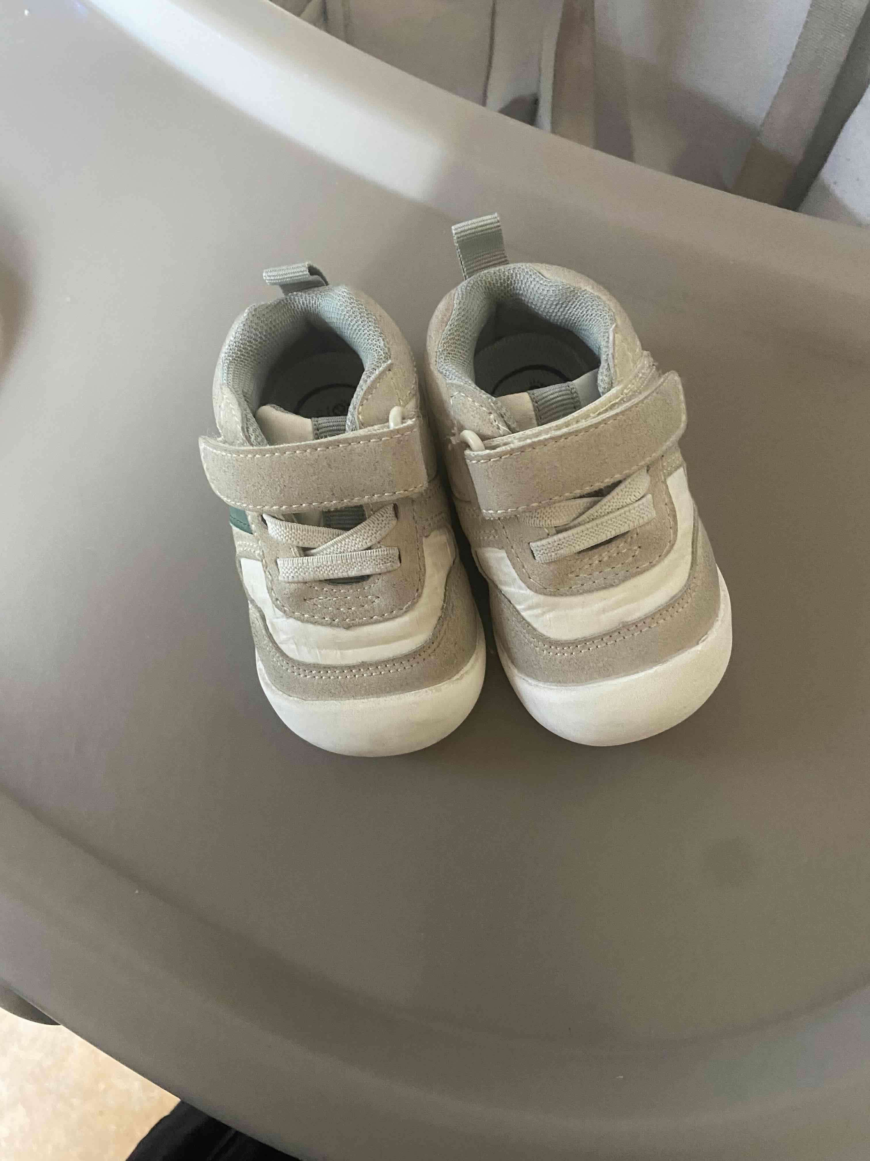 Zapatillas beige de bebé - miniatura 1