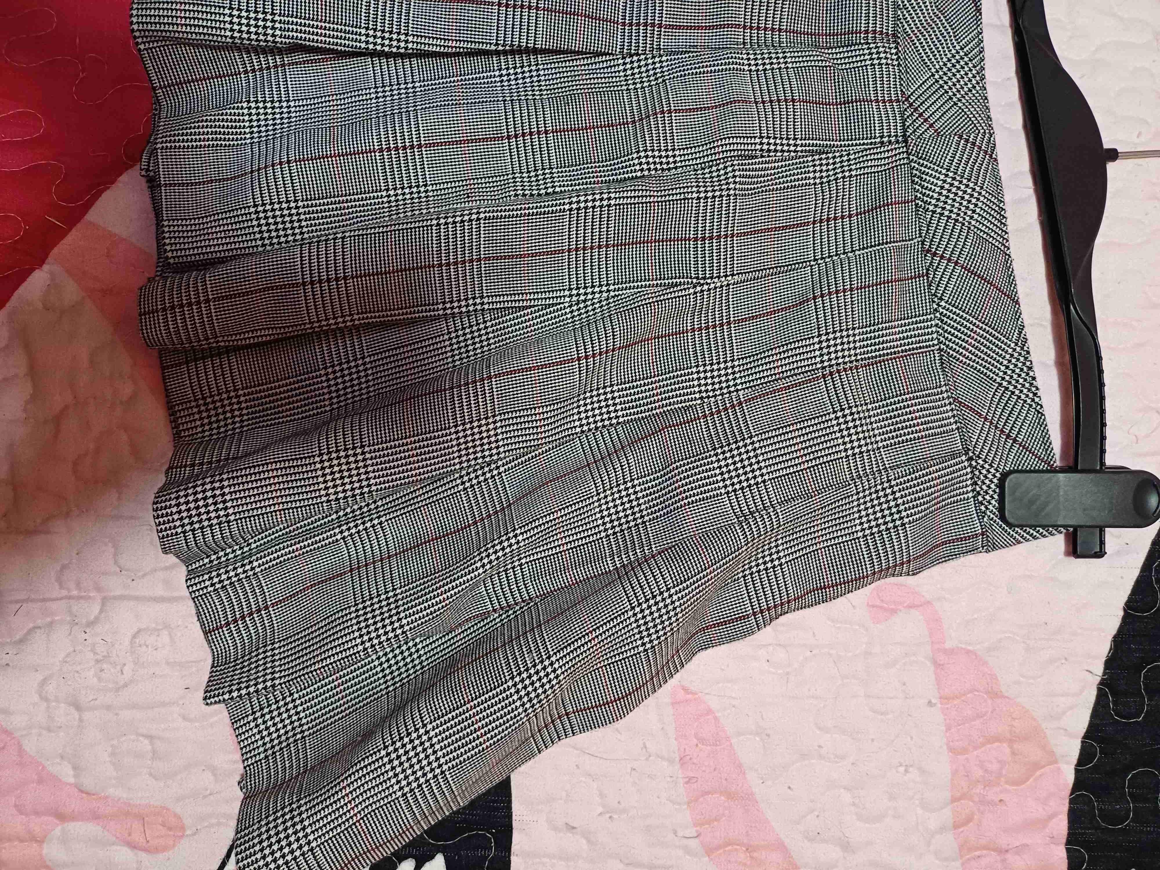 Falda a cuadros. - miniatura 2