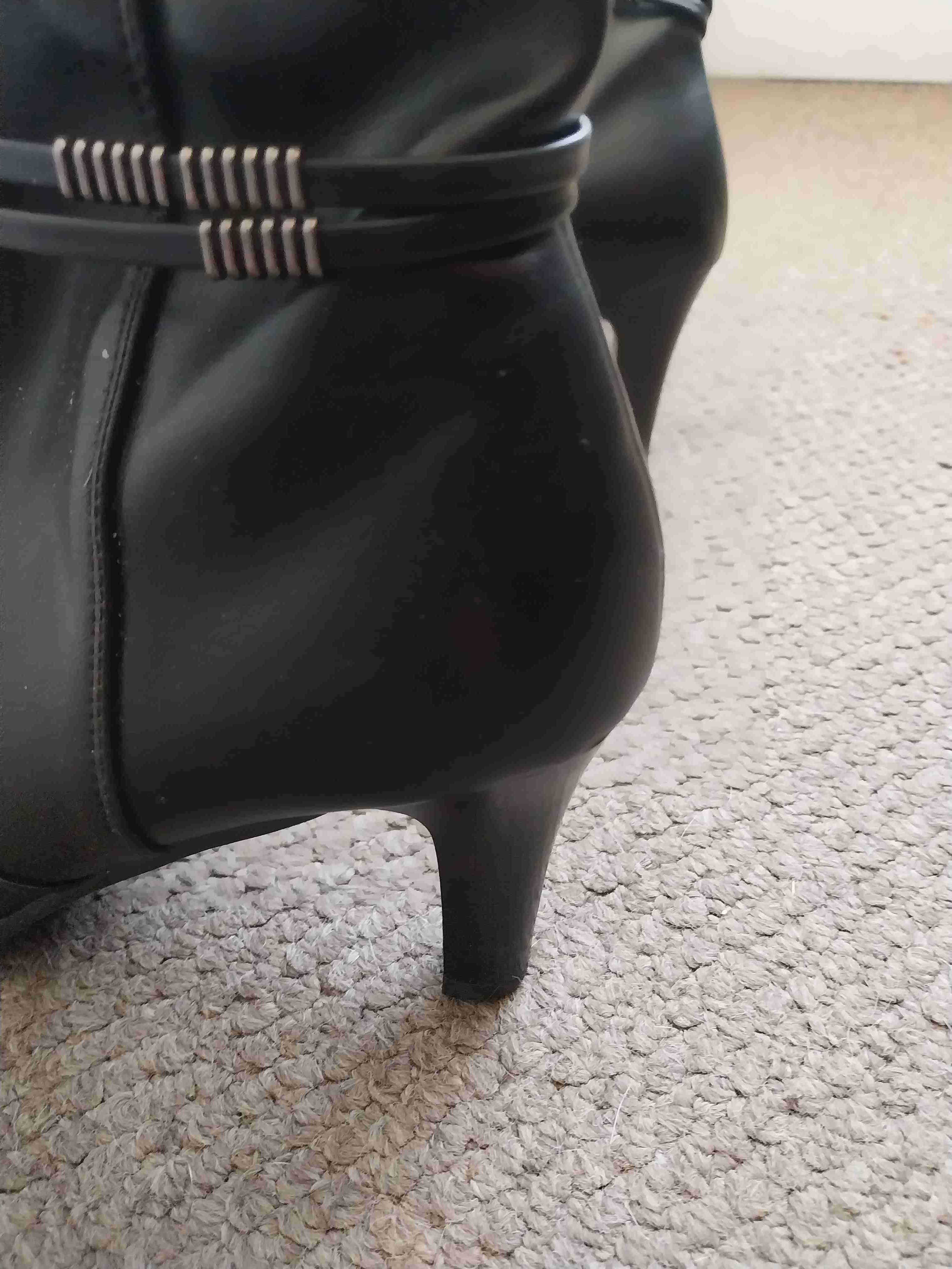 Botas negras de tacón alto Vía Uno - miniatura 2