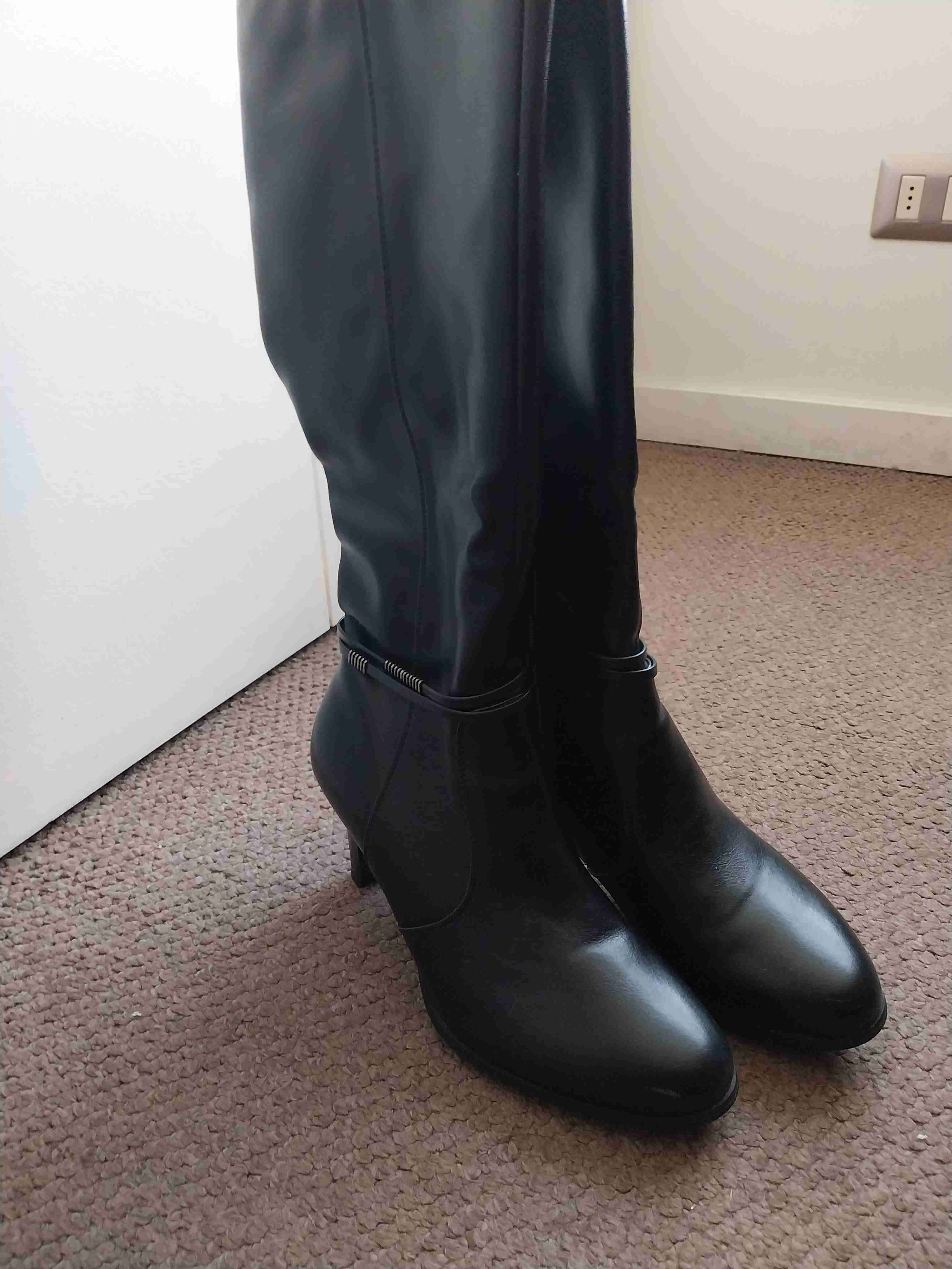 Botas negras de tacón alto Vía Uno - miniatura 4