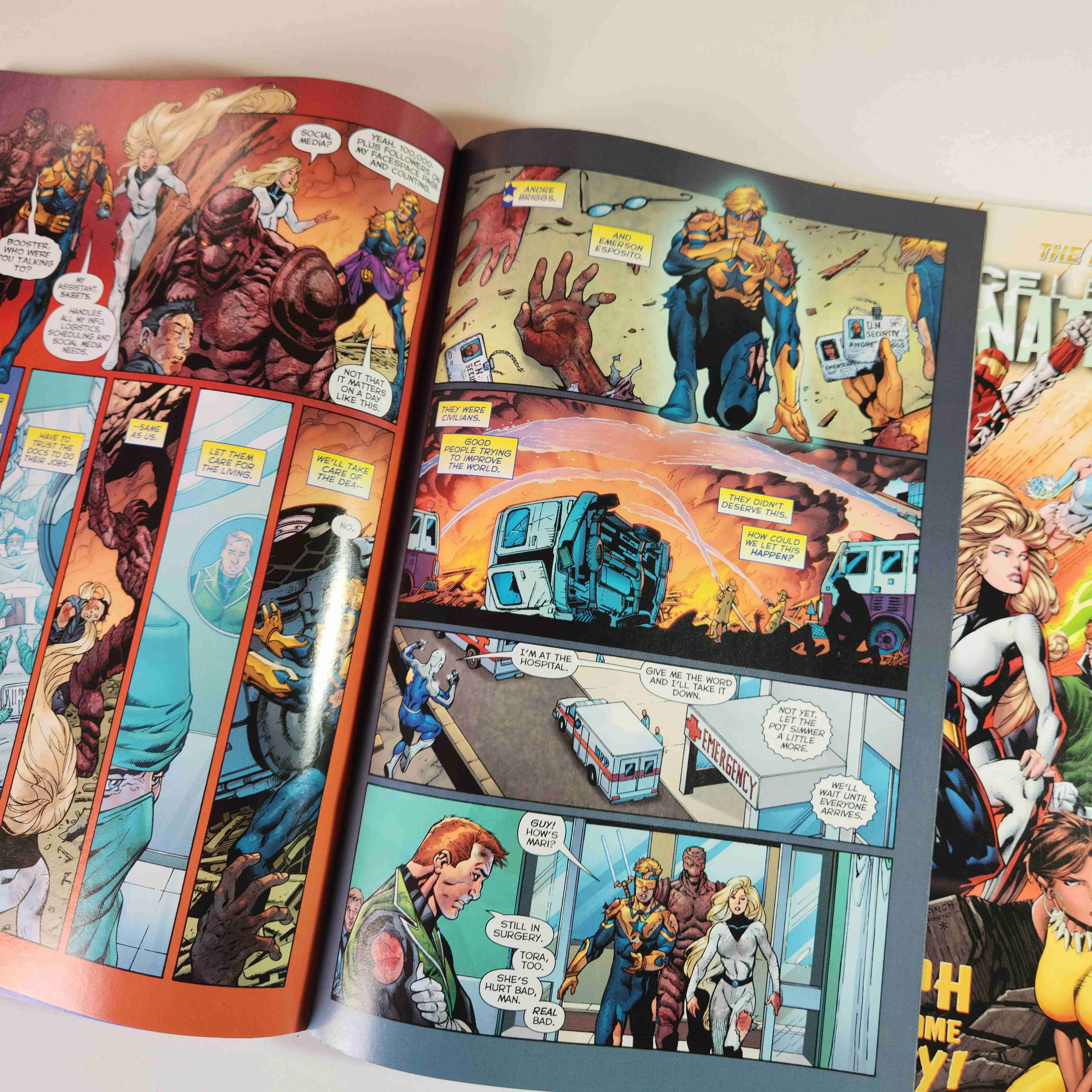 DC COMIC, LIGA DE LA JUSTICIA INTERNACIONAL, 2012 - miniatura 4