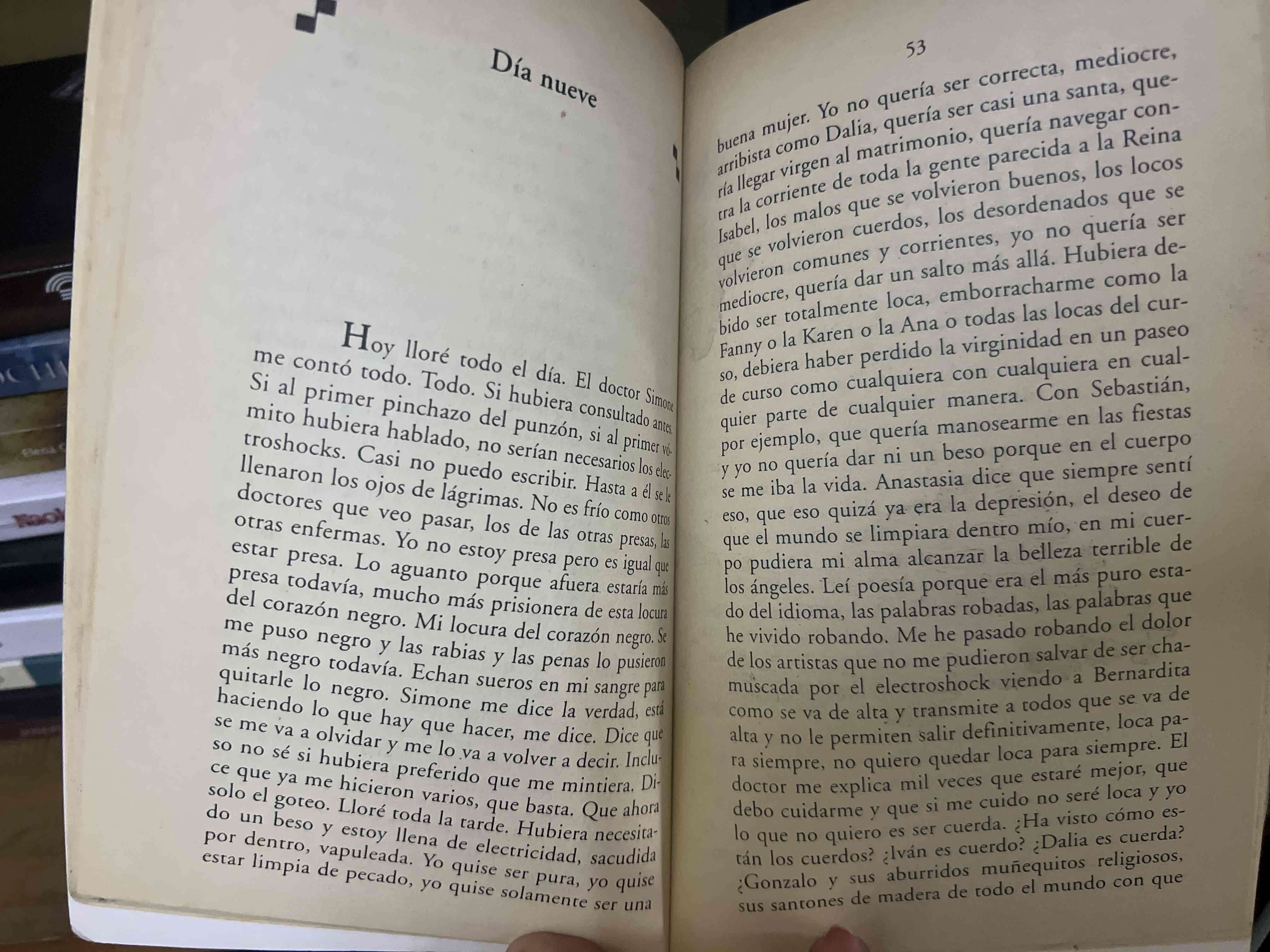 Libro 'El cuaderno de Mayra' - miniatura 3