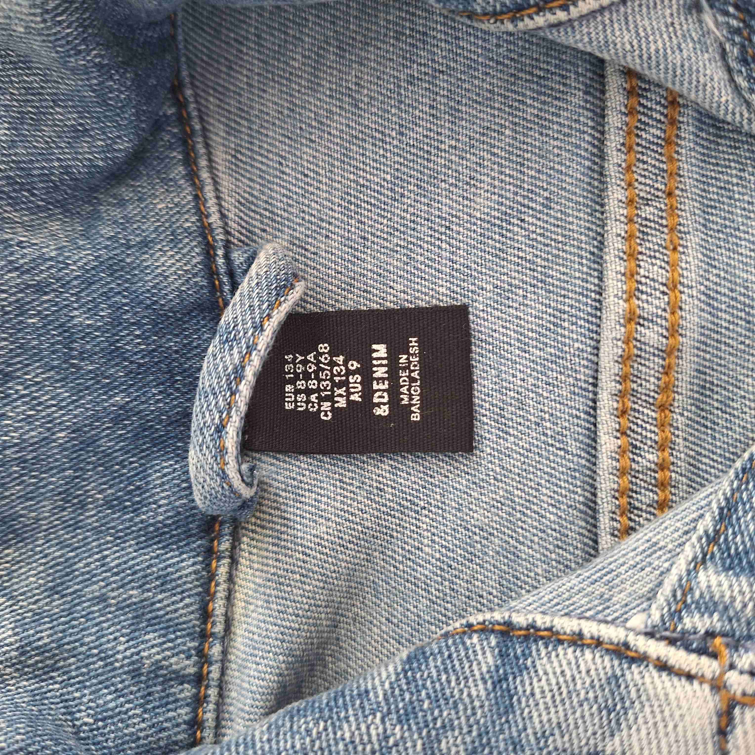 Chaqueta hym  mezclilla con dinosaurio - miniatura 3