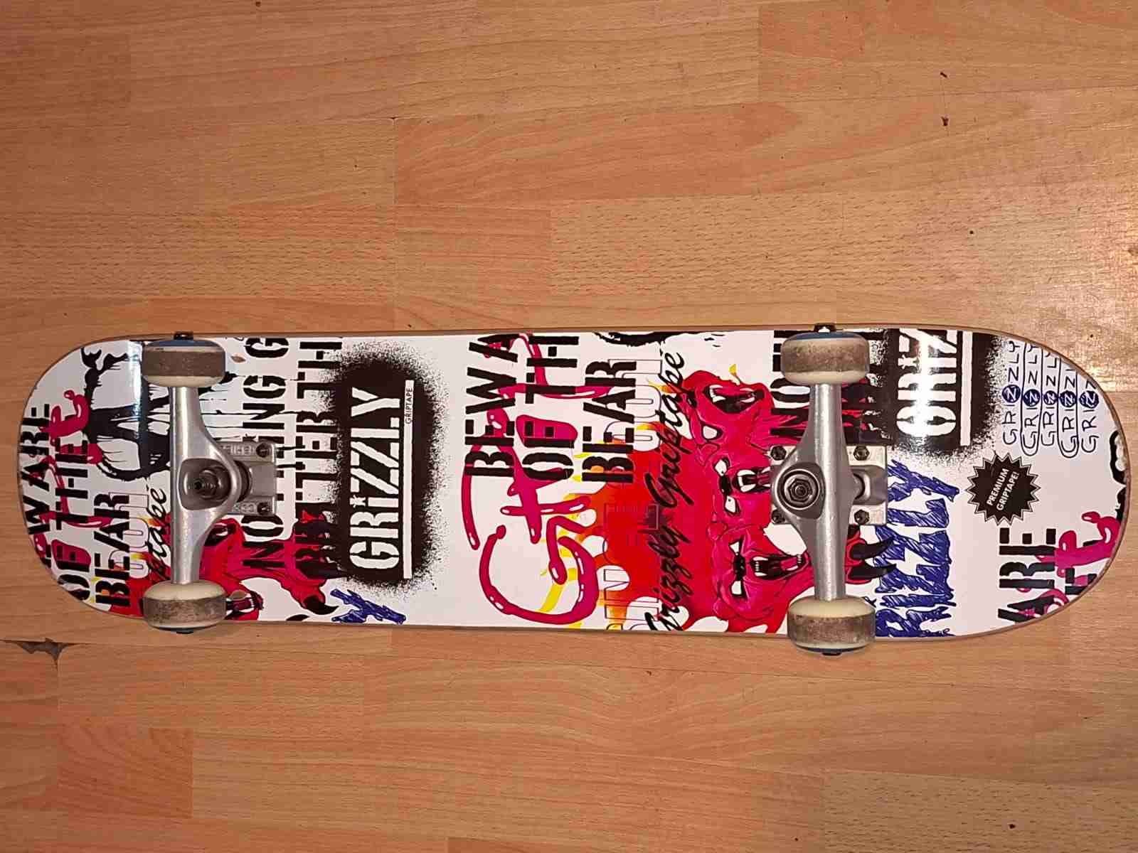 Skateboard con diseño Grizzly - miniatura 1