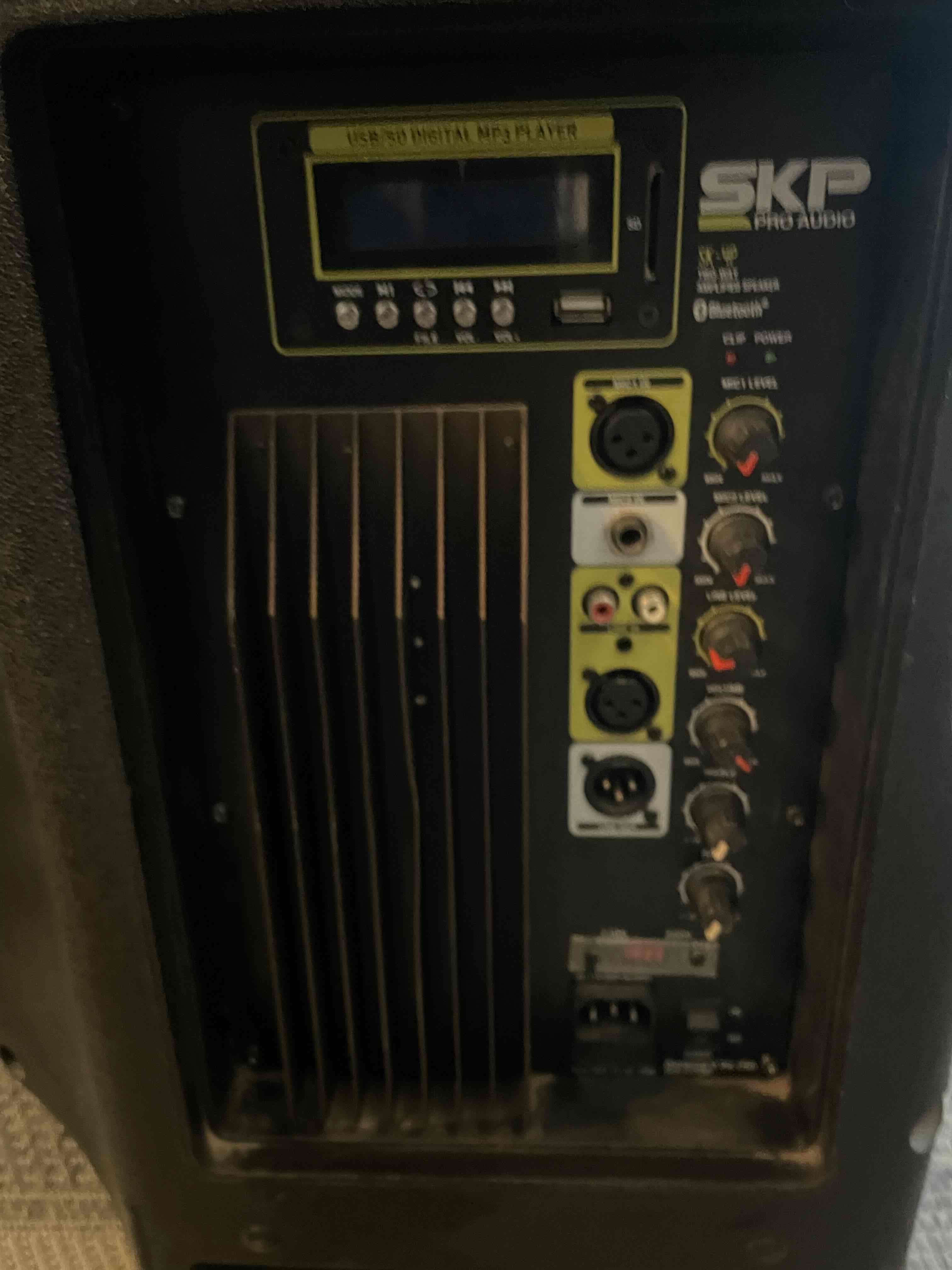 Parlante SKP Pro Audio activo - miniatura 3