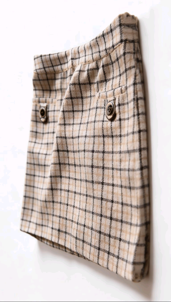 Falda a cuadros beige - miniatura 2