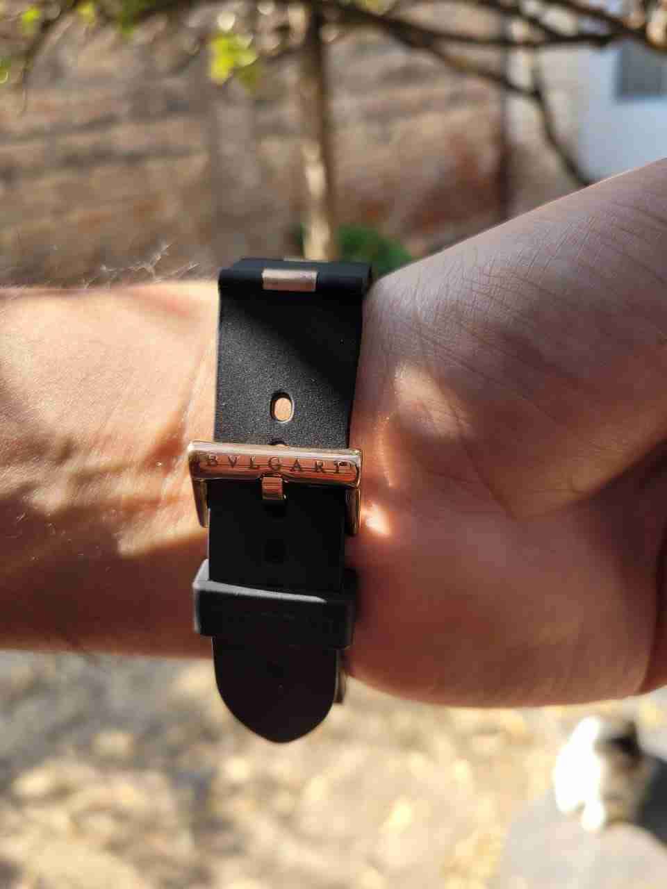 Reloj Bulgari dorado y negro Titanium - miniatura 2