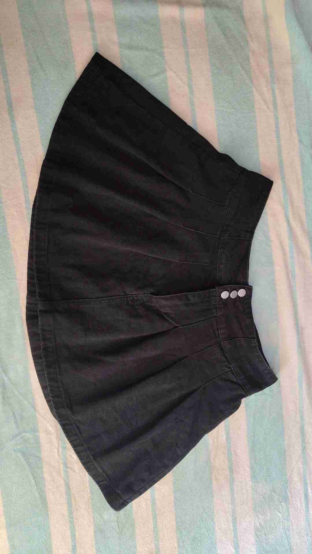 Falda Shein negra con botones - miniatura 5