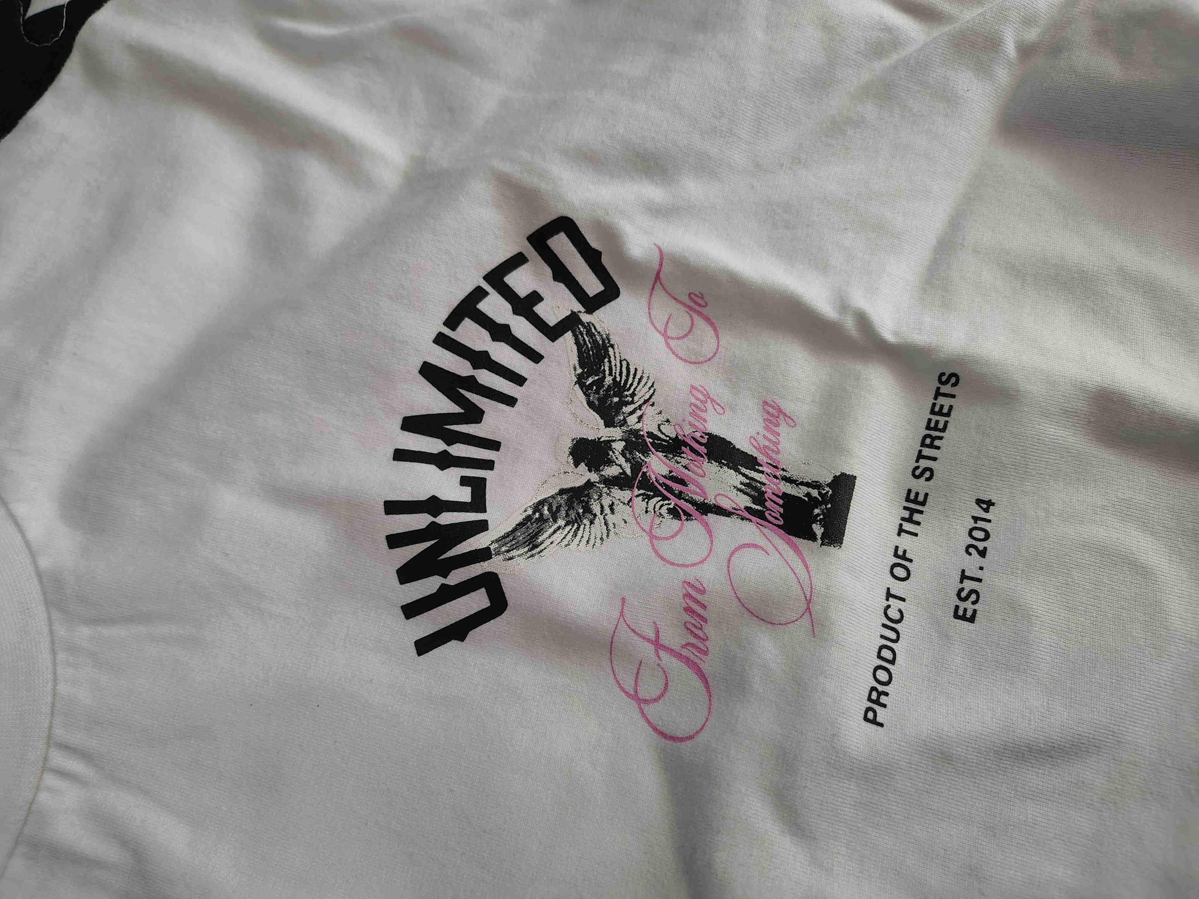 Polera blanca con diseño angel estampado - miniatura 5