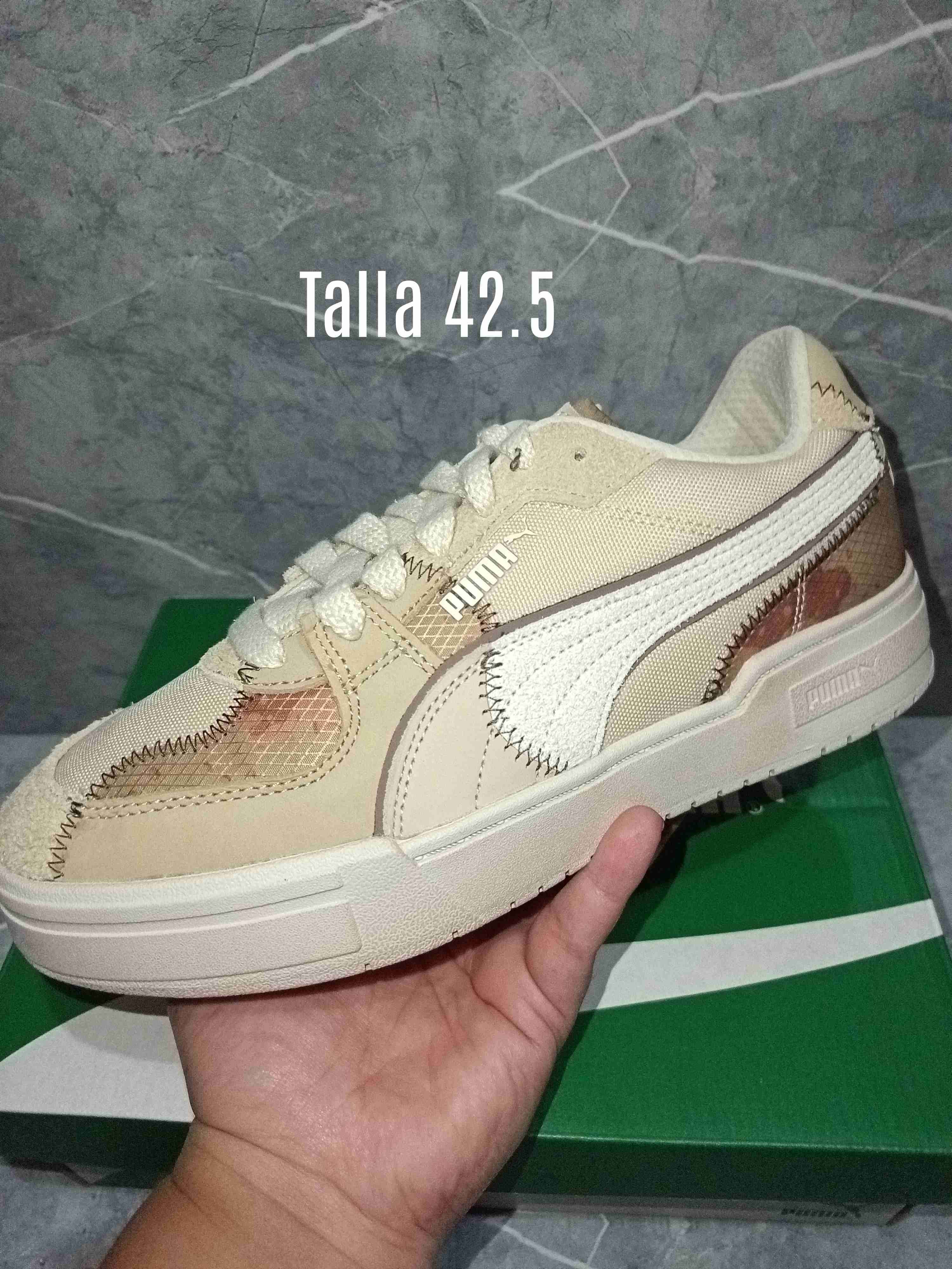 Zapatillas beige con detalles Puma - miniatura 1