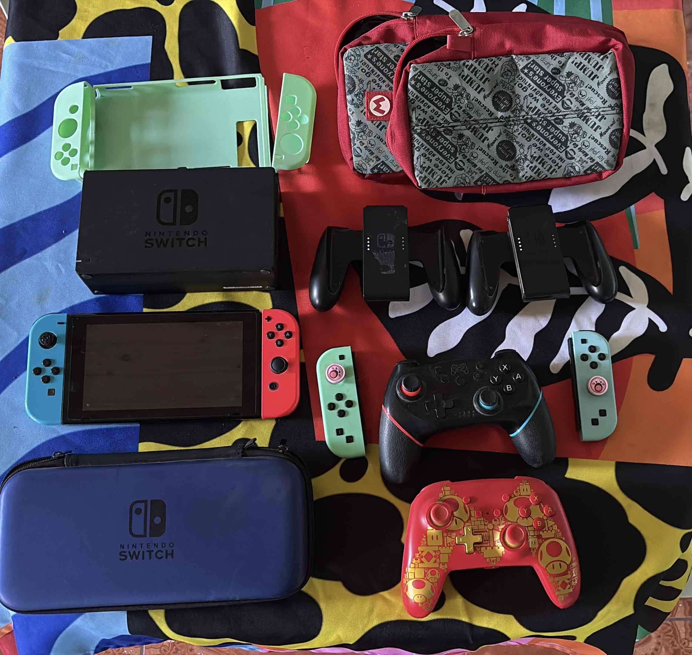Consola Nintendo Switch con accesorios - miniatura 1