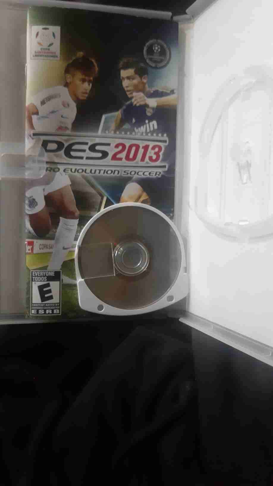Videojuego PES 2013 para PSP - miniatura 2