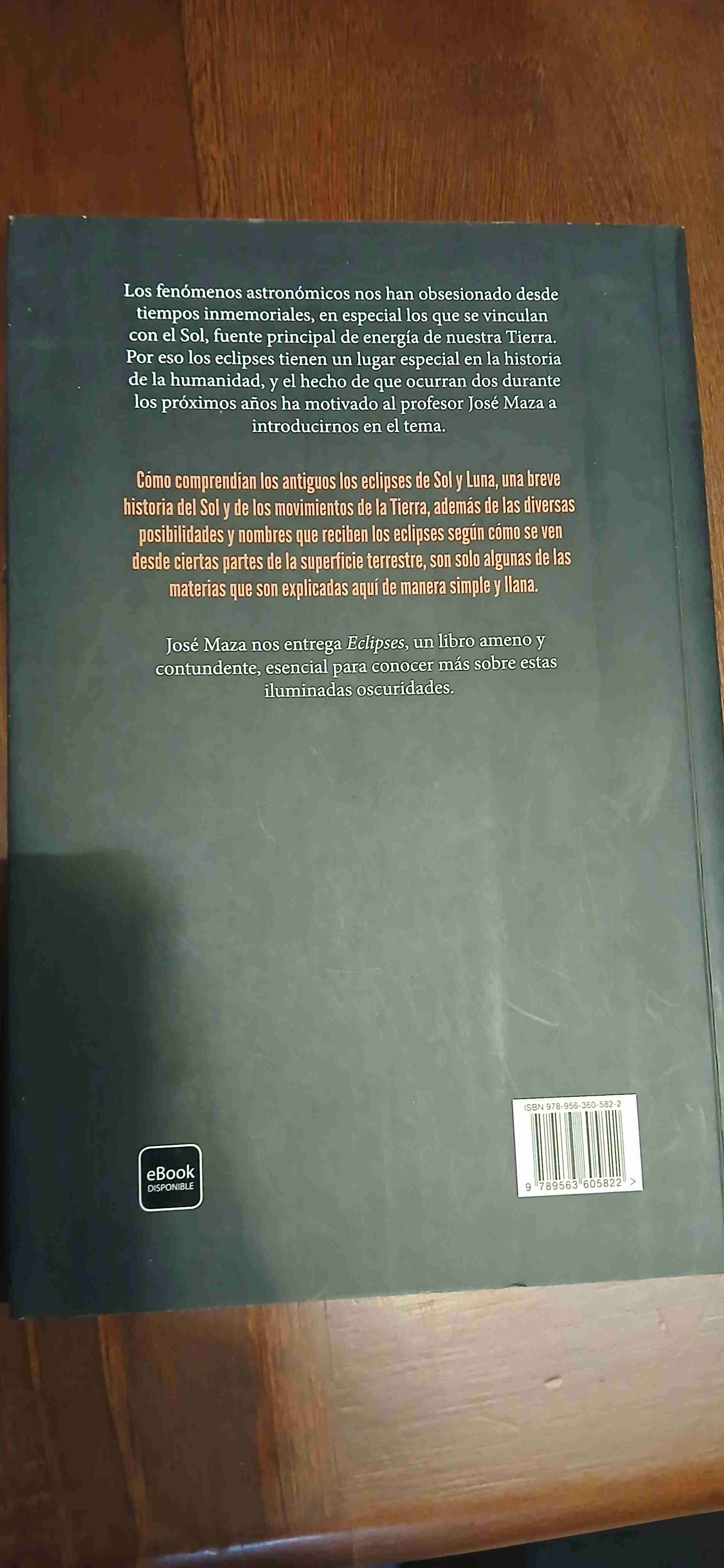 Libro 'Eclipses' de José María Maza - miniatura 2