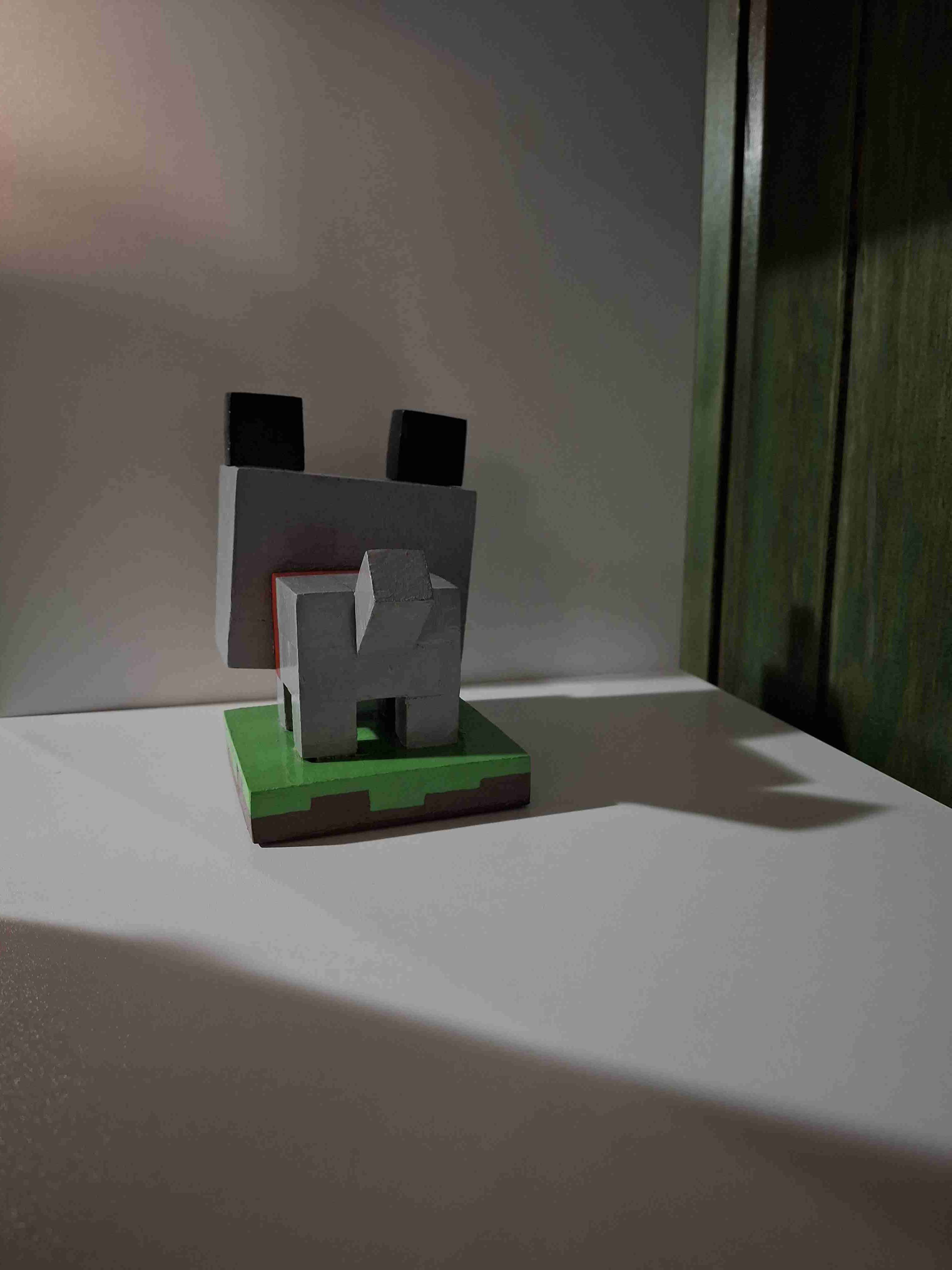 Figura de madera "Lobito de Minecraft" - miniatura 3