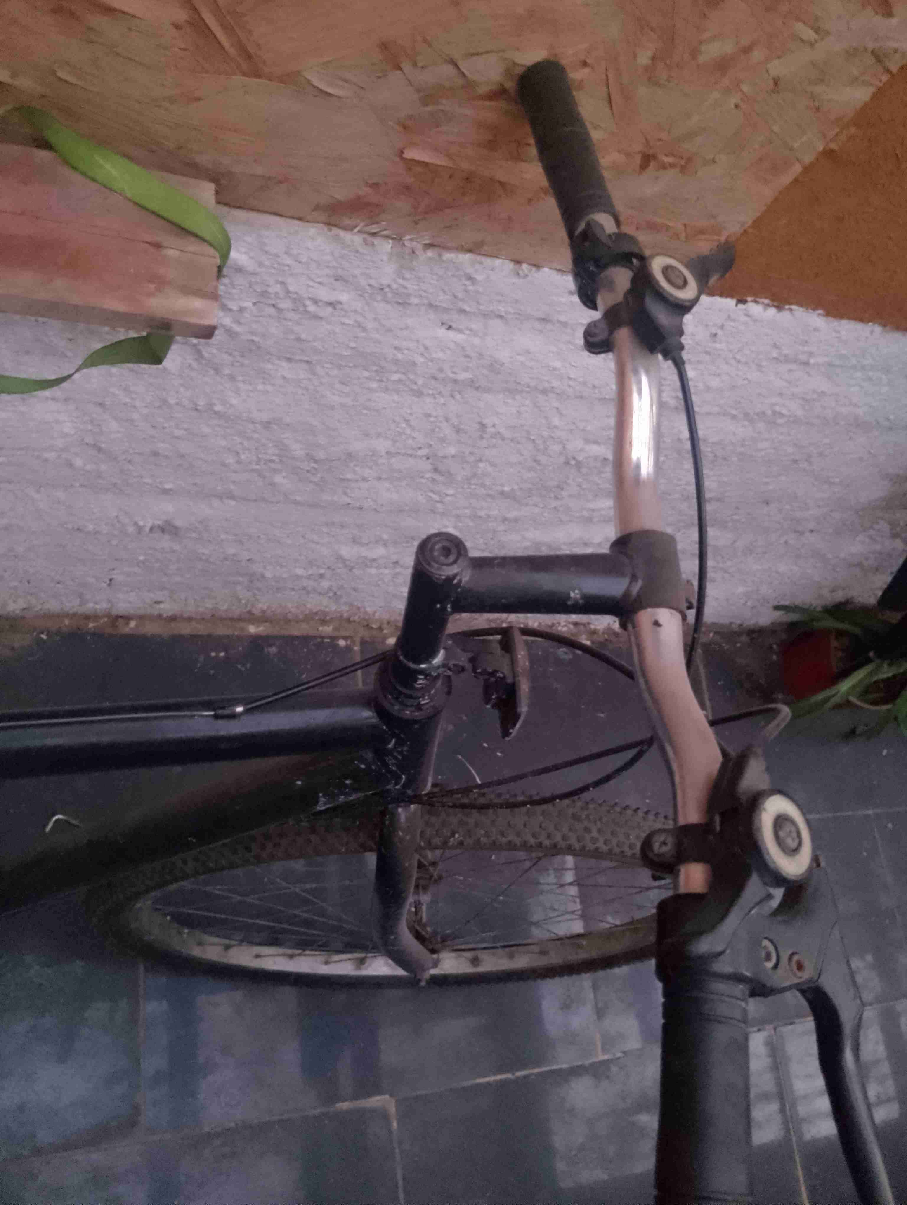 Bicicleta de montaña usada - miniatura 2