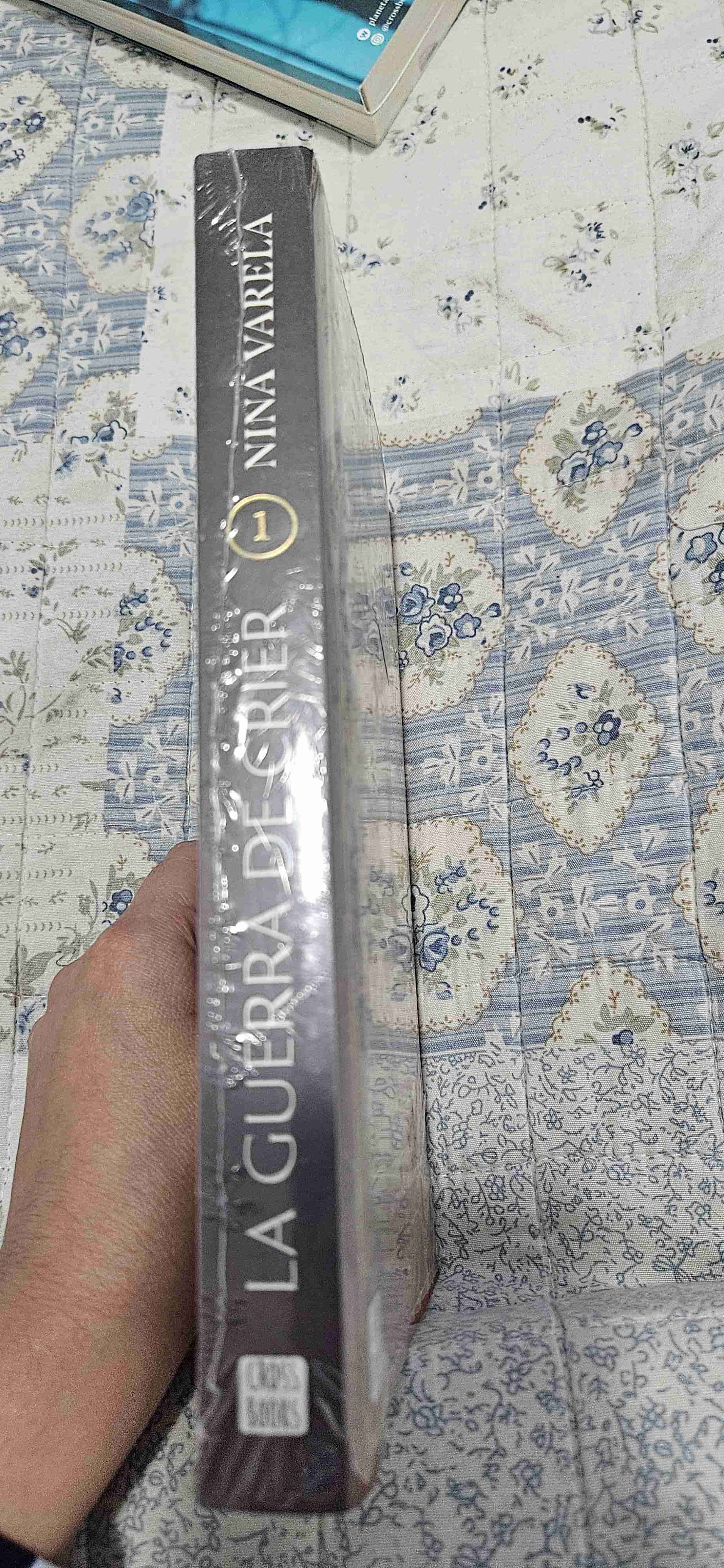 Libro 'La Guerra de Crier'Original sellado - miniatura 3