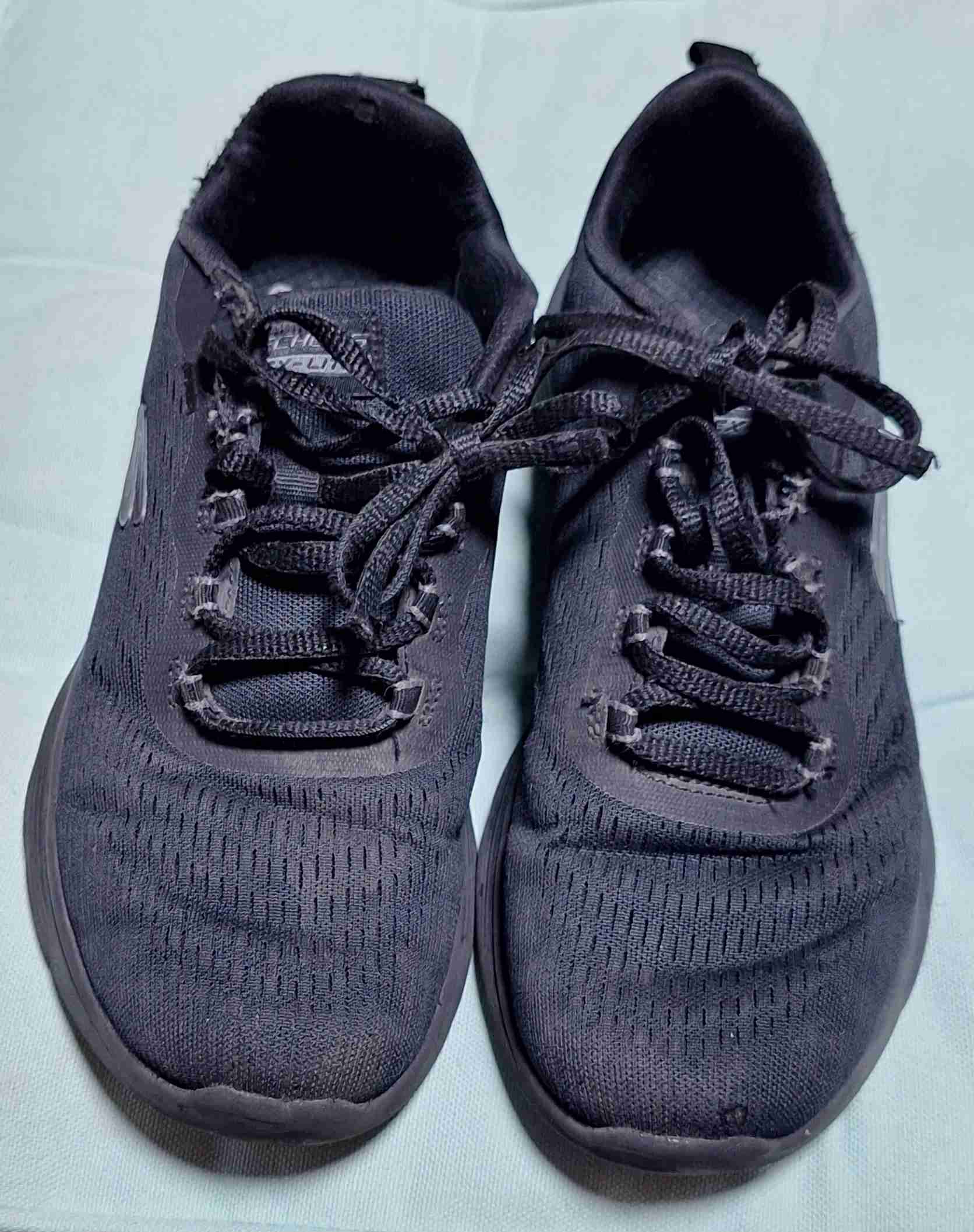 Zapatillas negras deportivas - miniatura 2