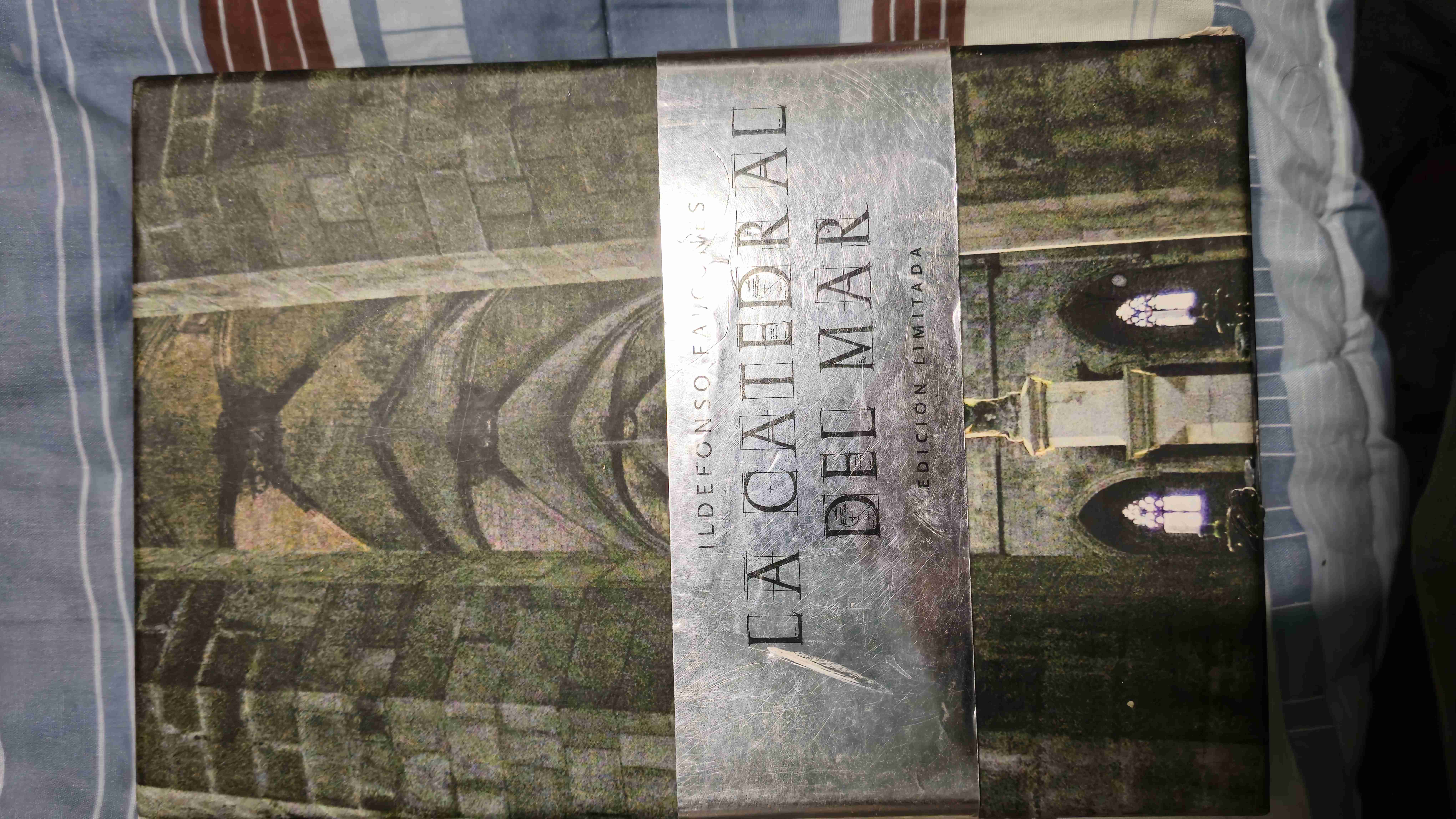 Libro 'La Catedral del Mar' edición limitada - miniatura 4