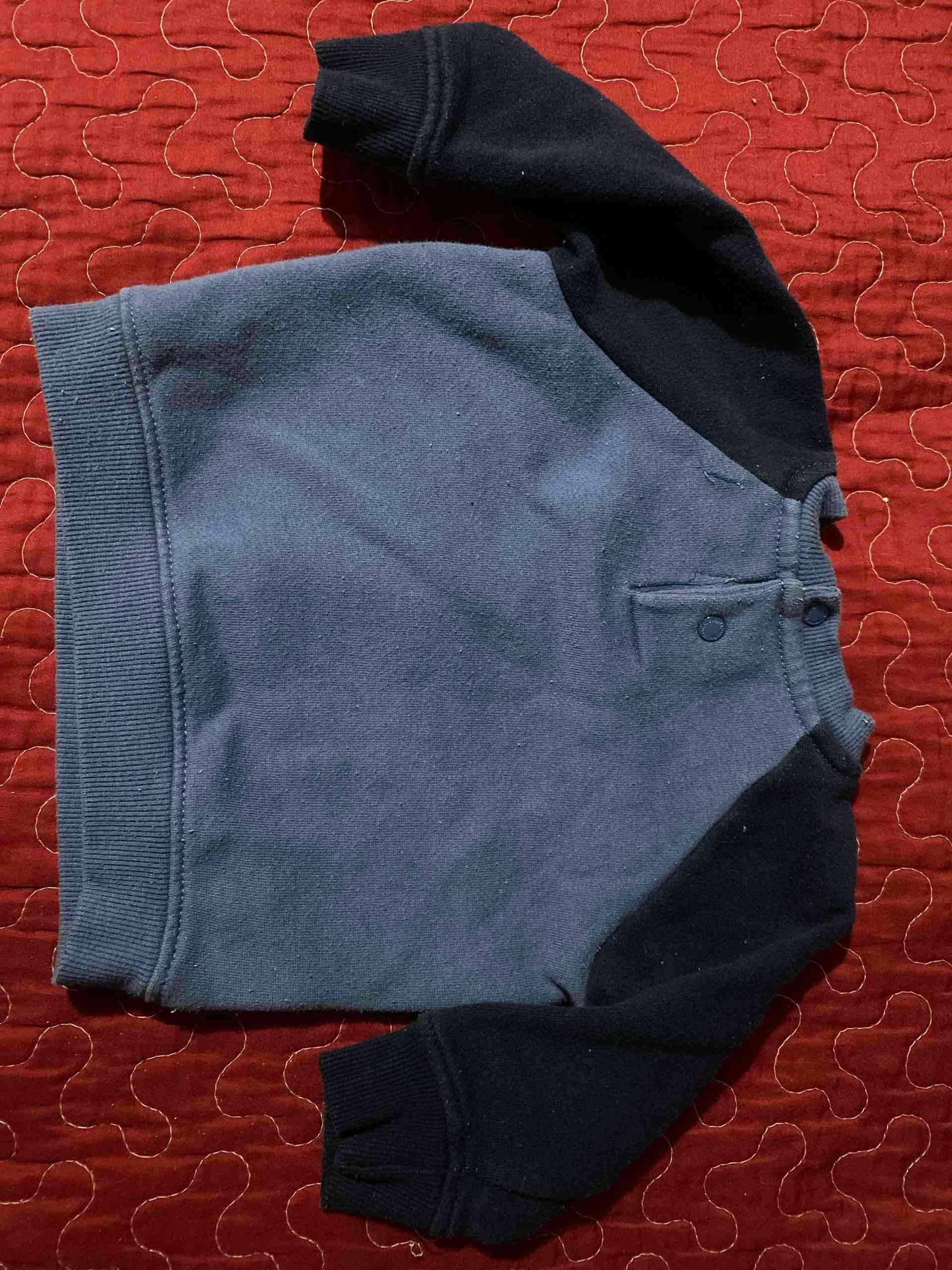 Suéter infantil con dinosaurios - miniatura 3