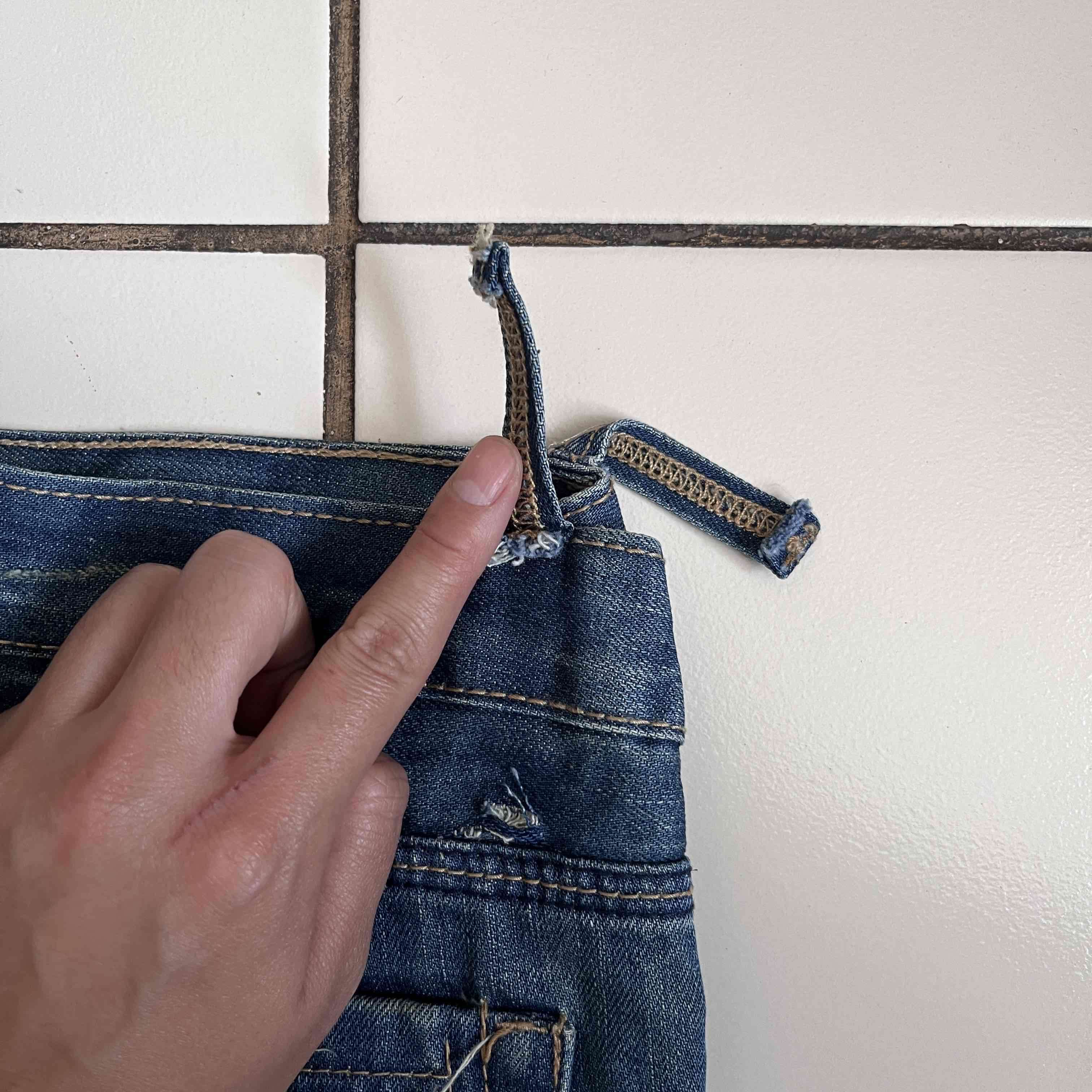 Jeans azul desgastado - miniatura 4