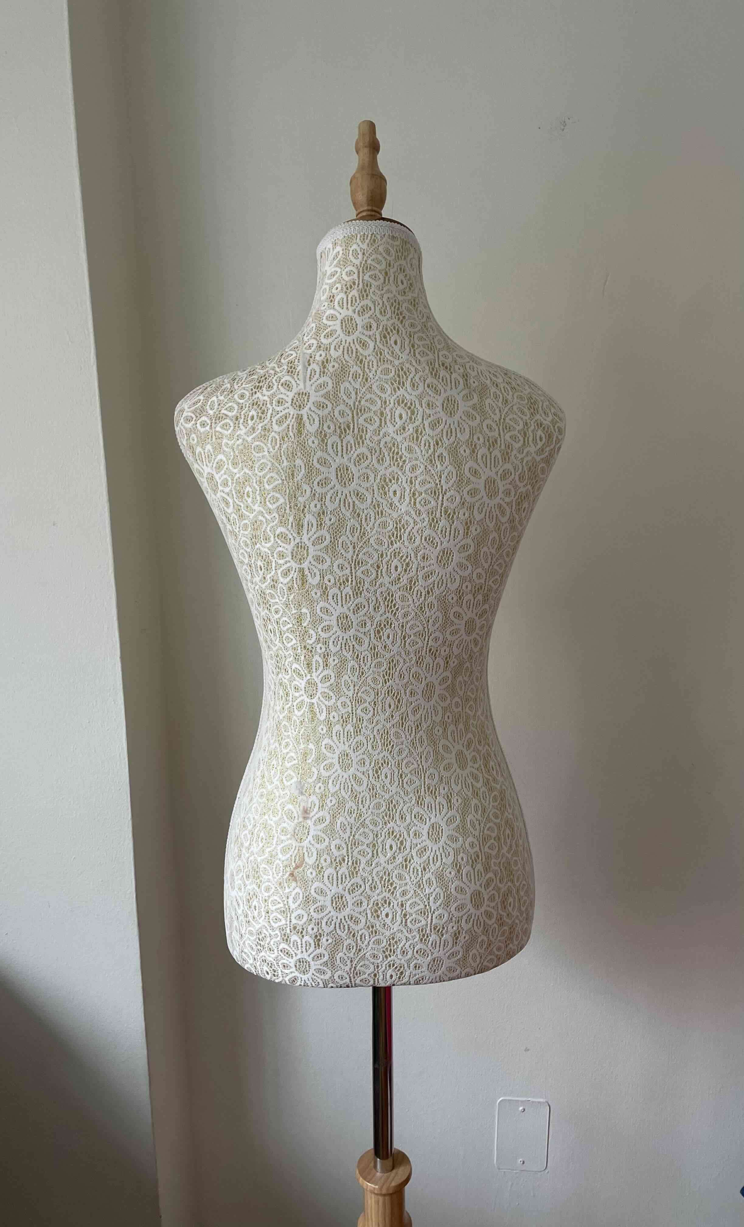 Maniquí de exhibición - miniatura 3