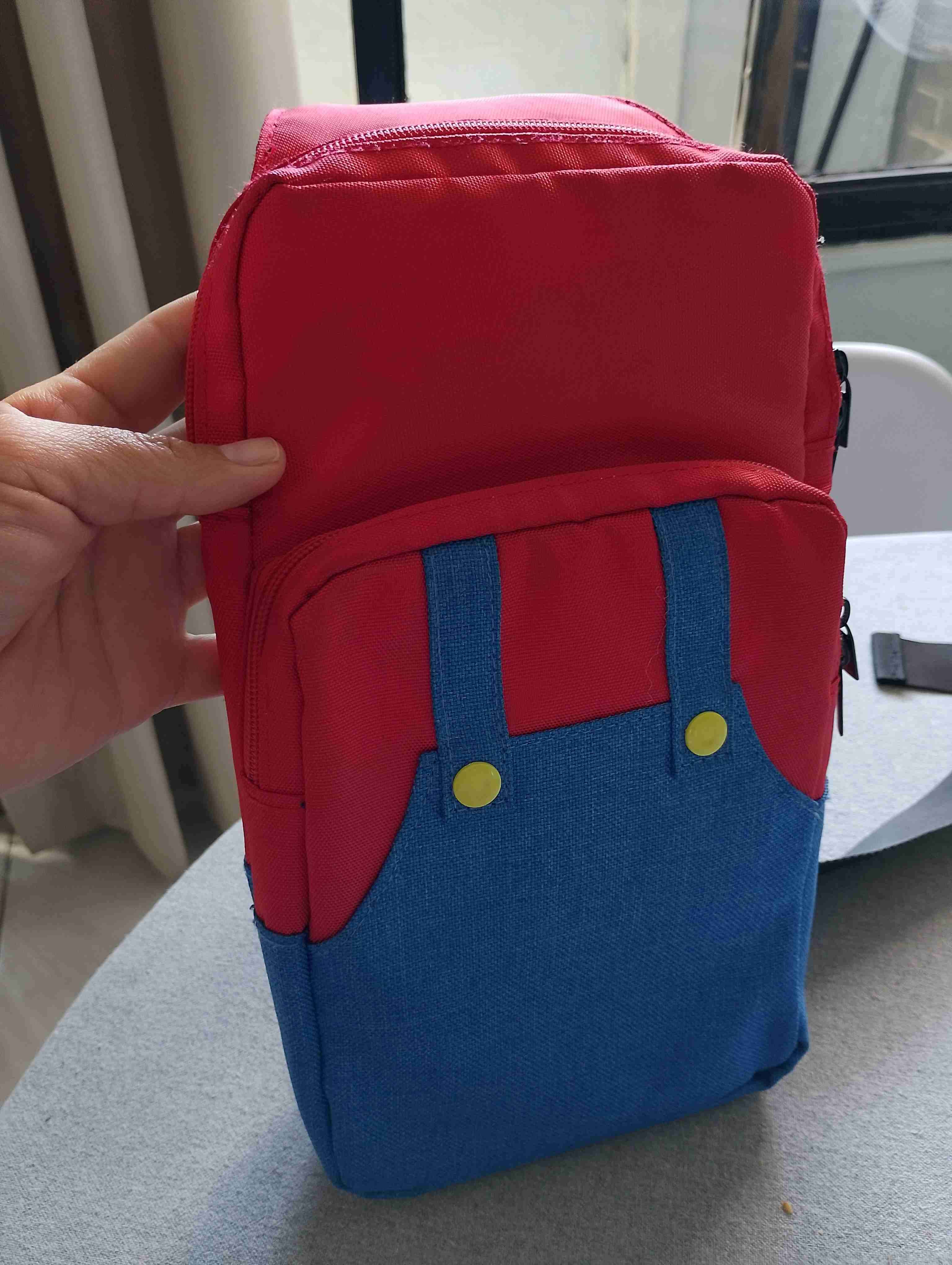 Mochila infantil roja y azul