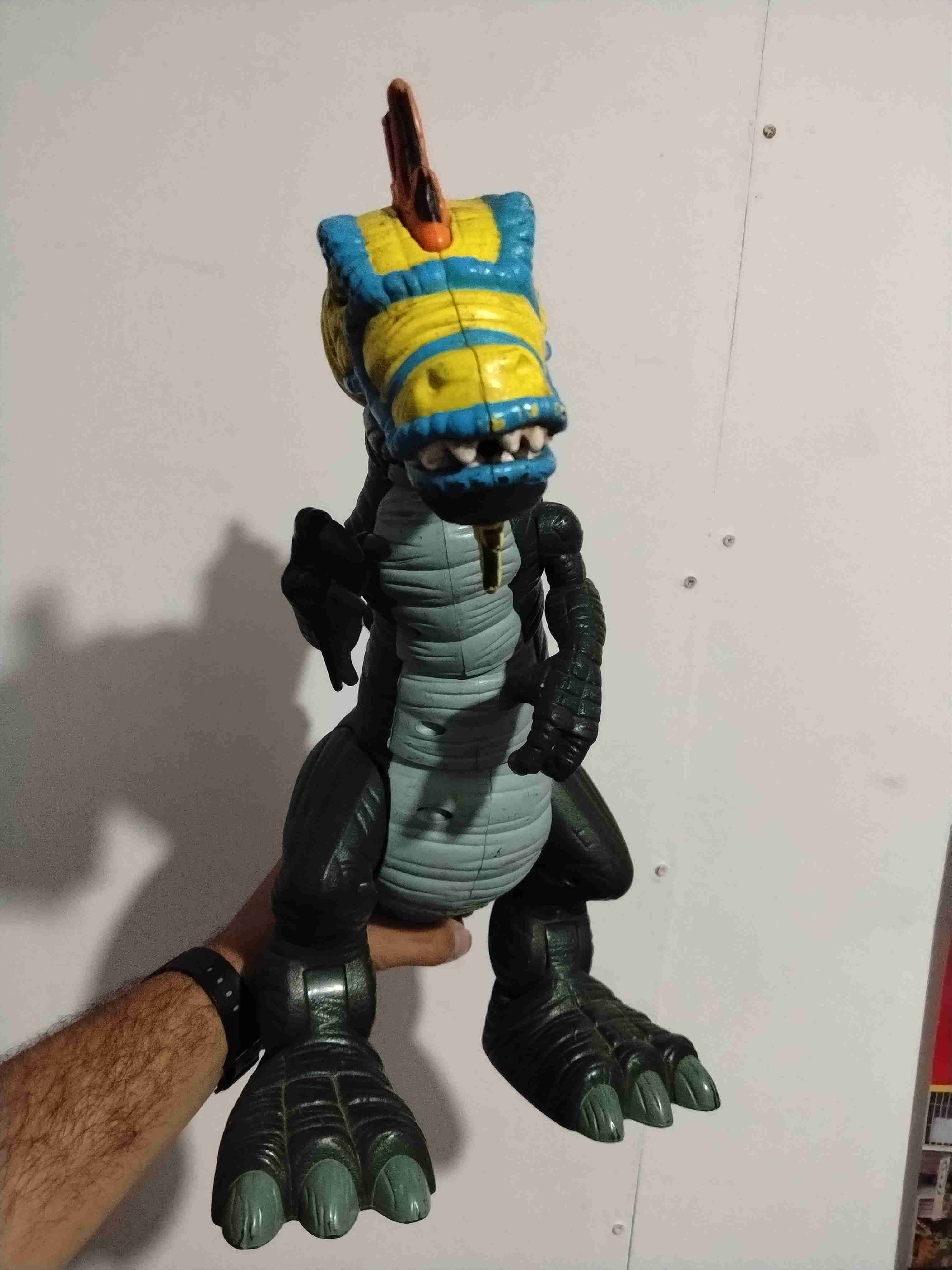 Figura de acción dinosaurio - miniatura 1