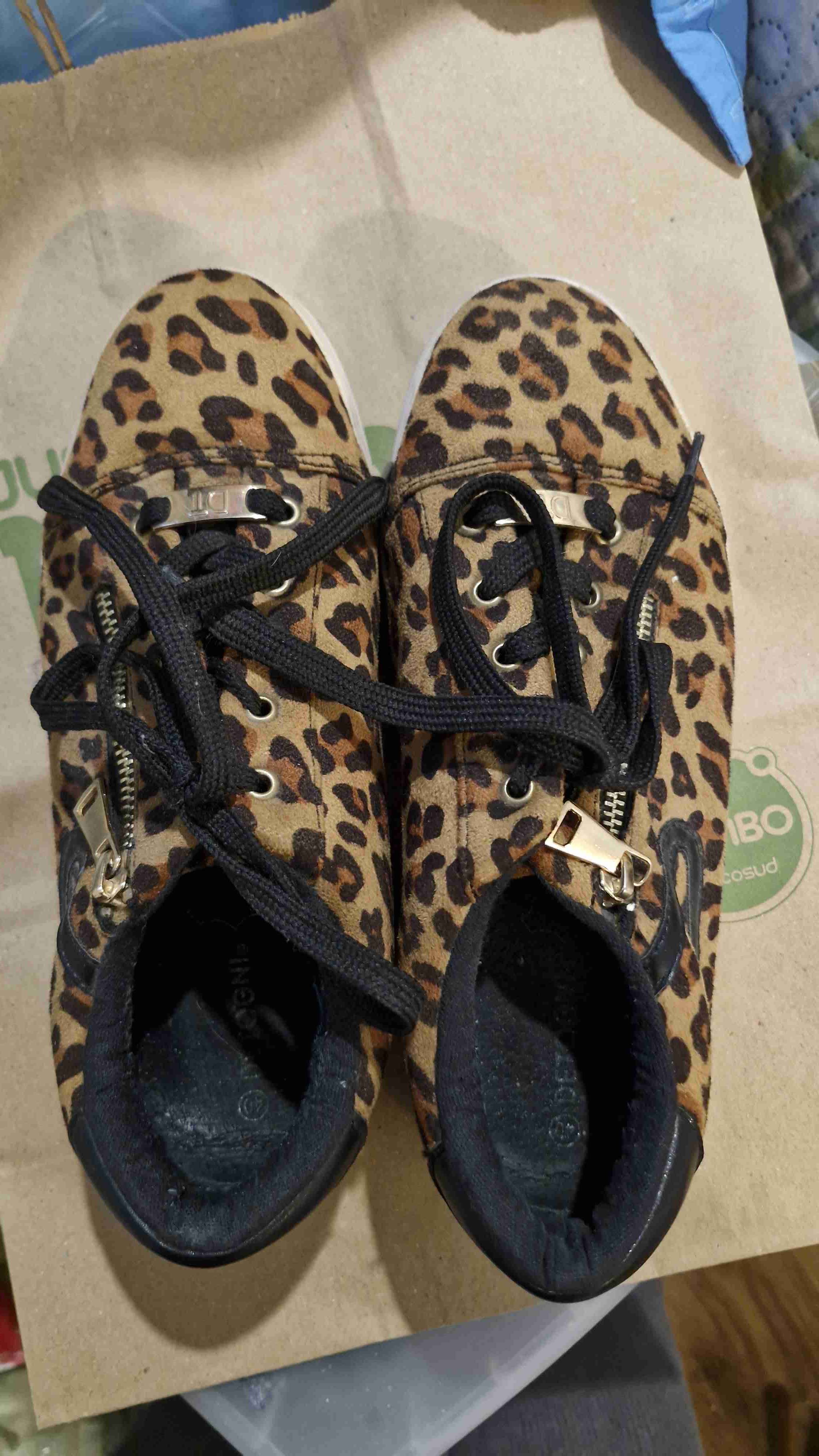 Zapatillas de leopardo con cordones - miniatura 1