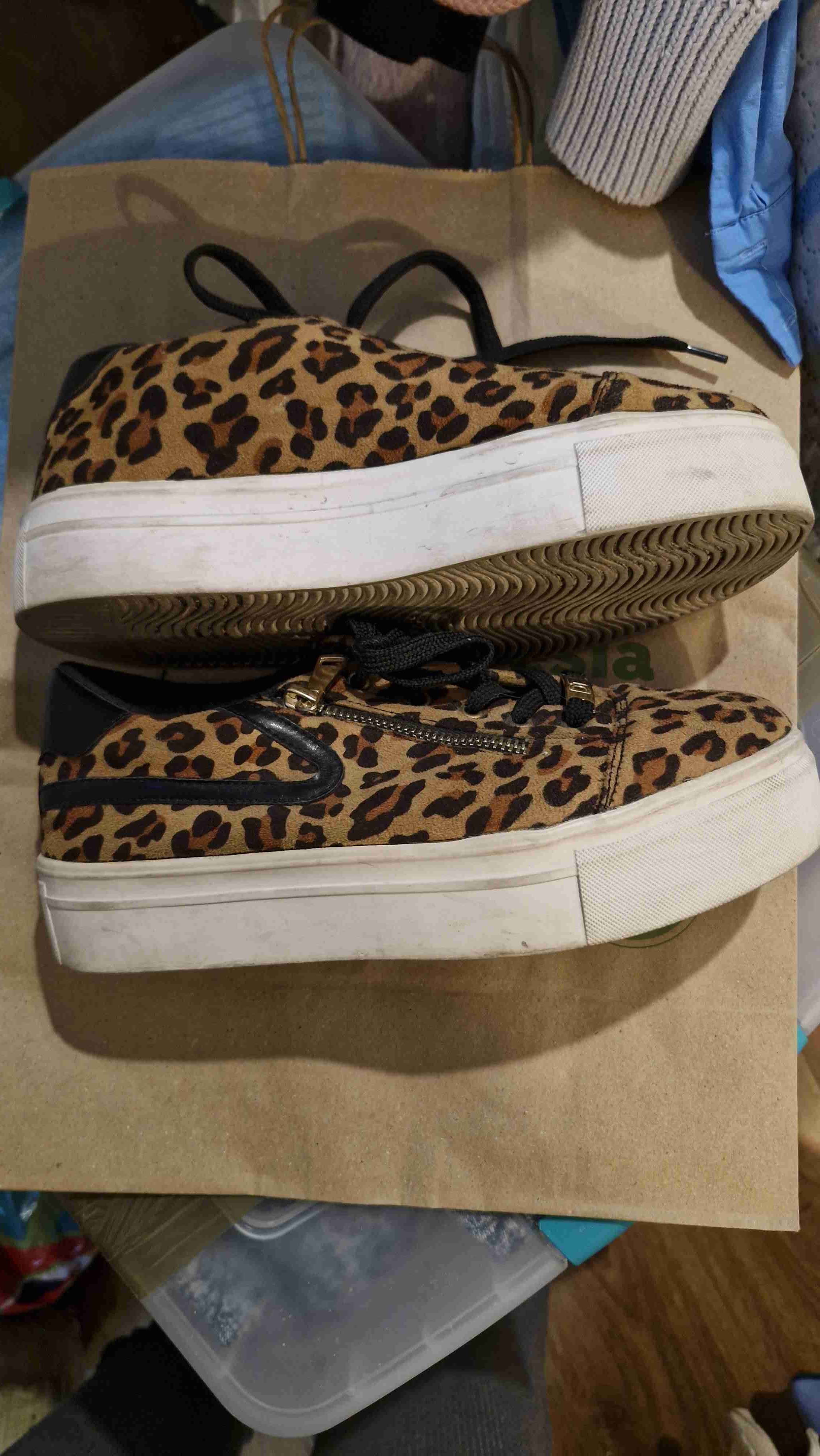 Zapatillas de leopardo con cordones - miniatura 2