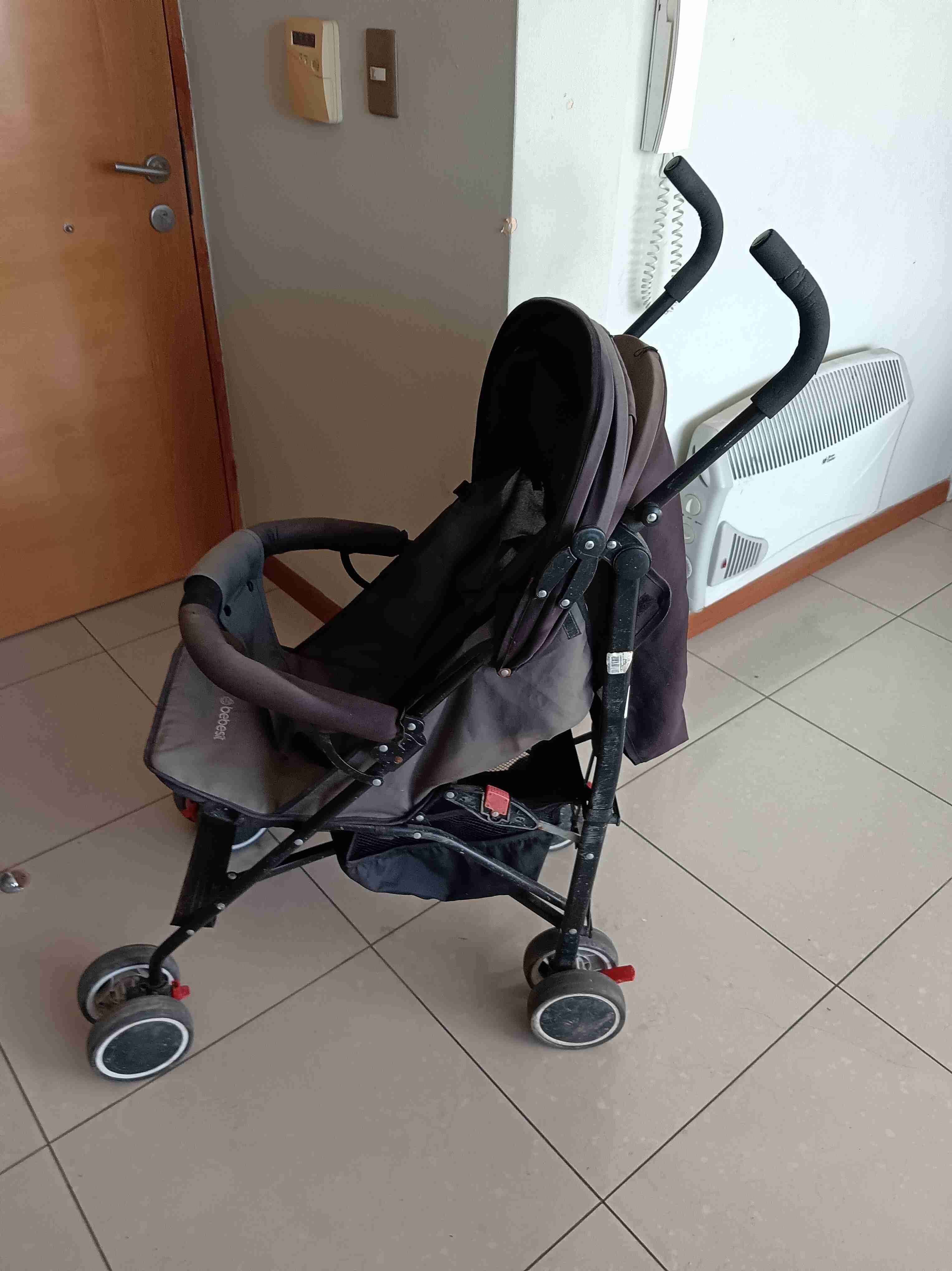 Coche de bebé Bebesit gris en buen estado - miniatura 6