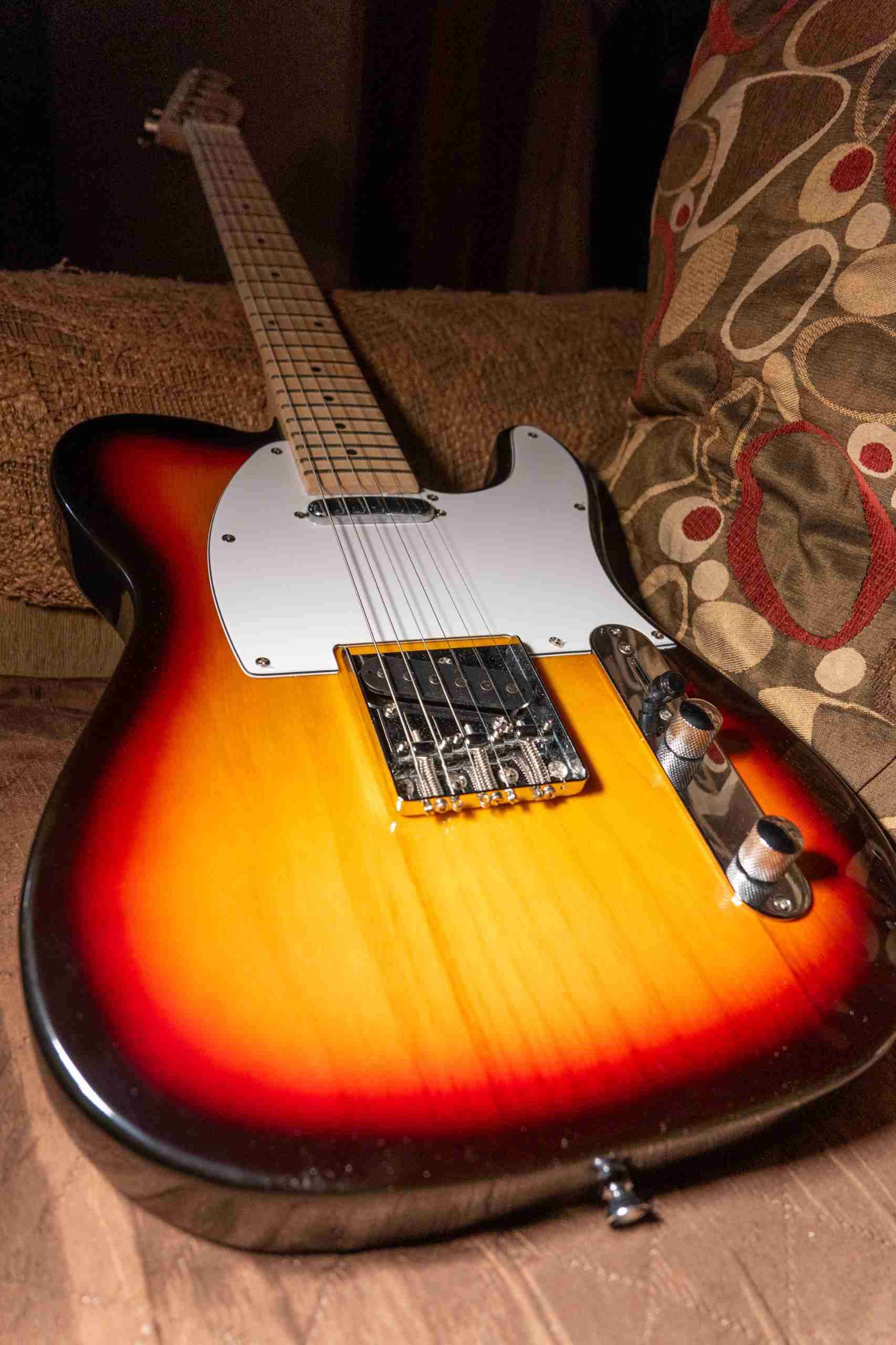 Guitarra eléctrica estilo Telecaster - miniatura 2