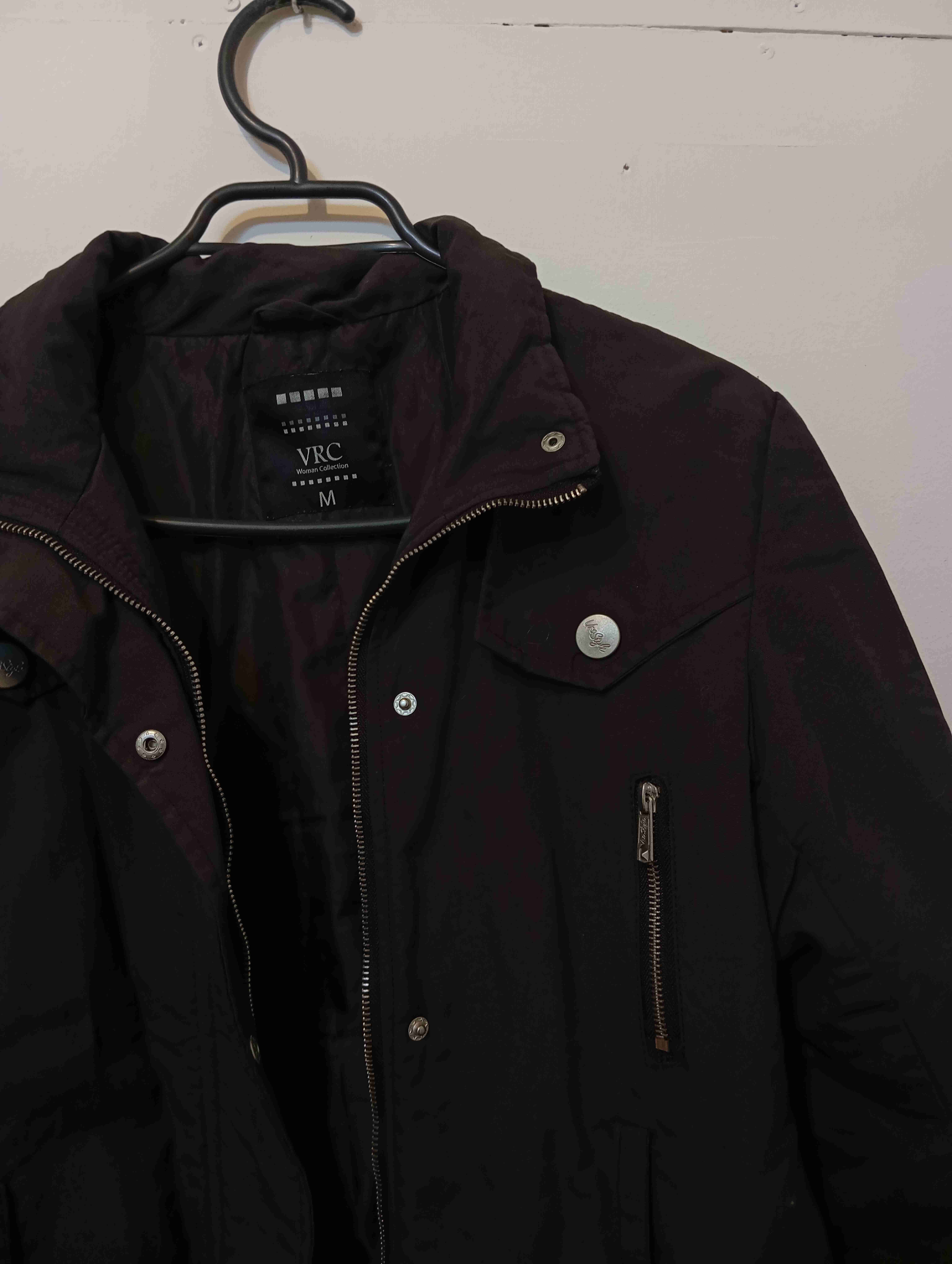 Chaqueta negra con cierre VRC - miniatura 3