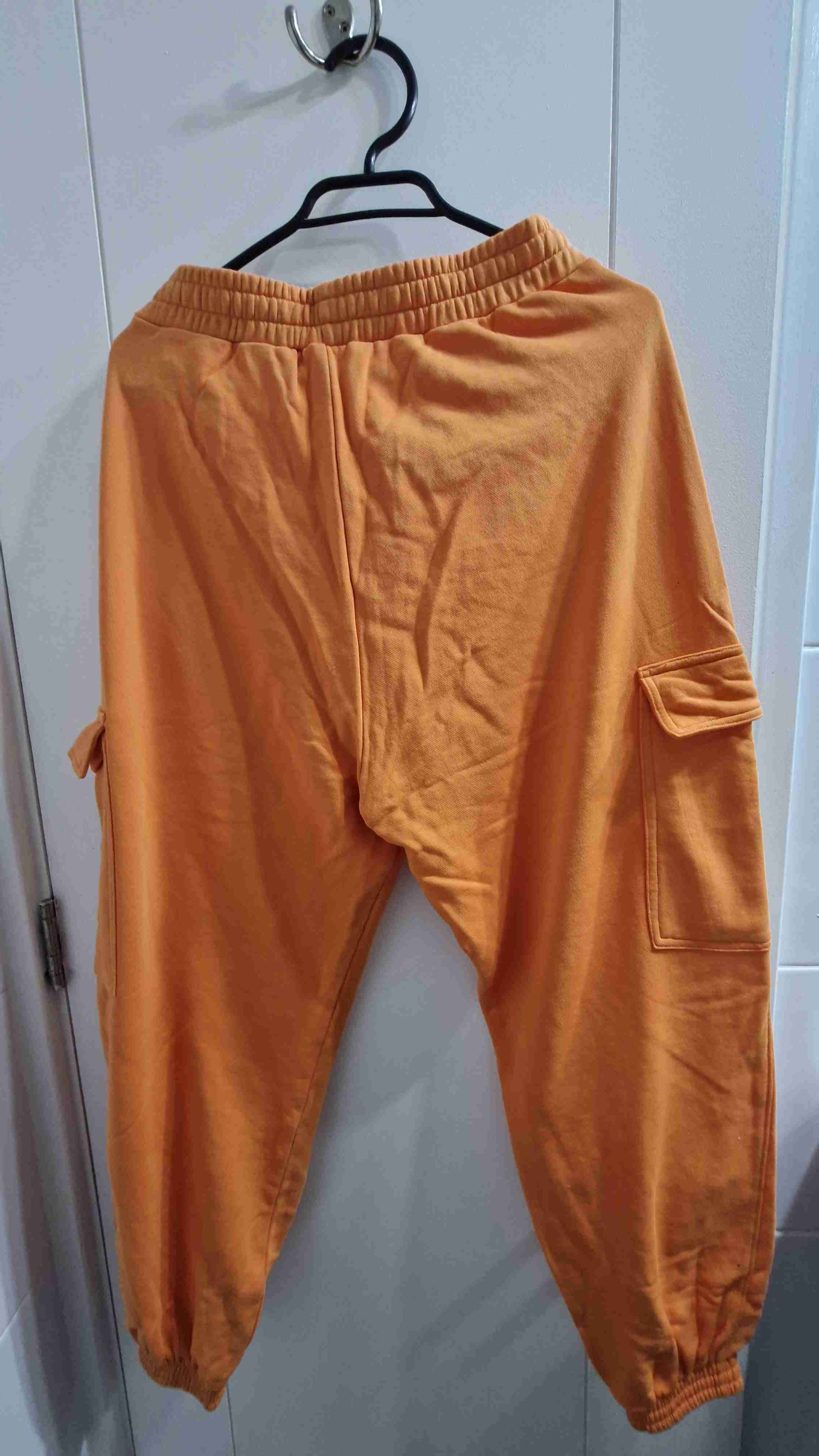 Pantalones cargo anchos naranjos - miniatura 2