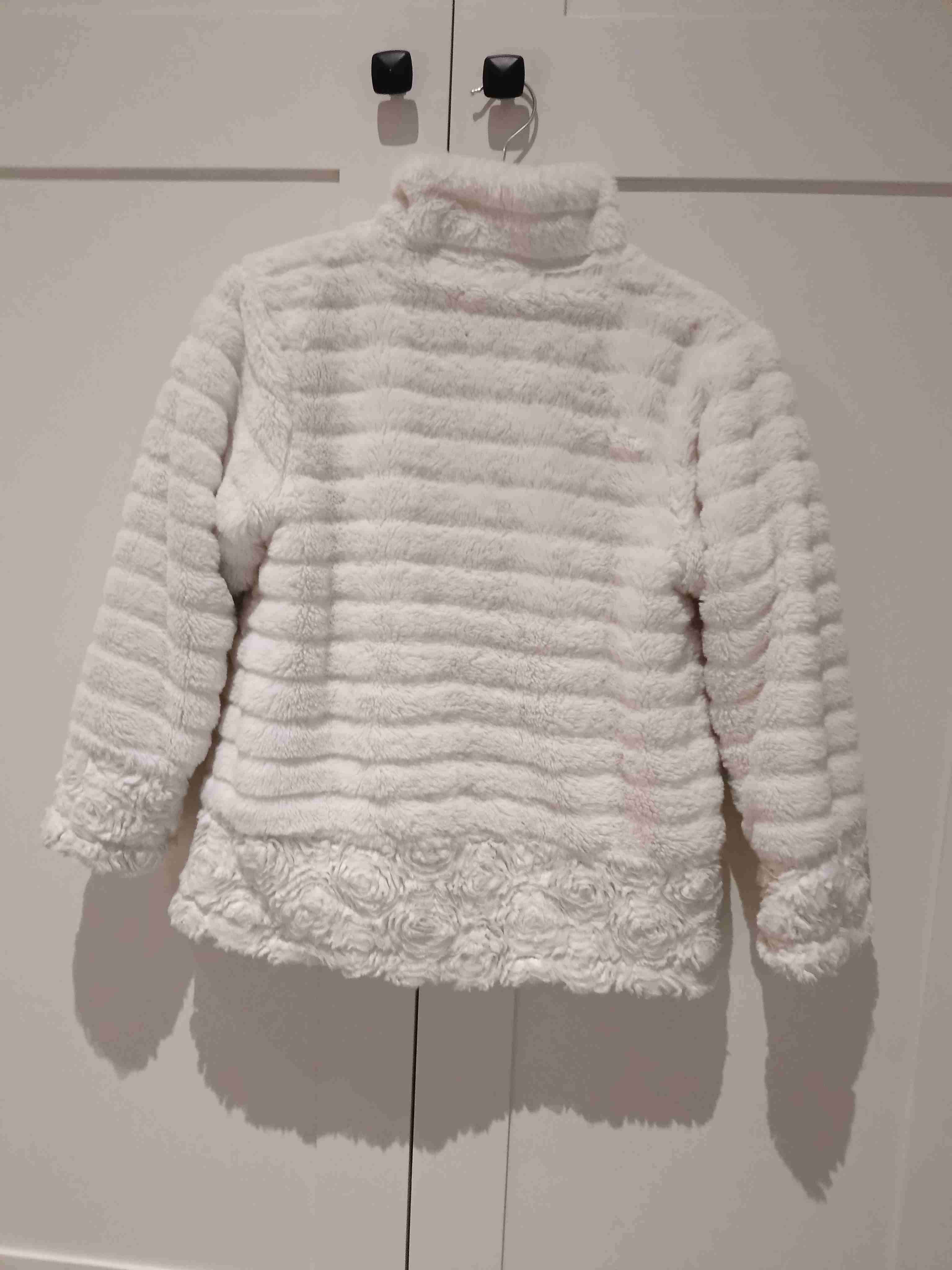 Abrigo blanco de peluche infantil - miniatura 2