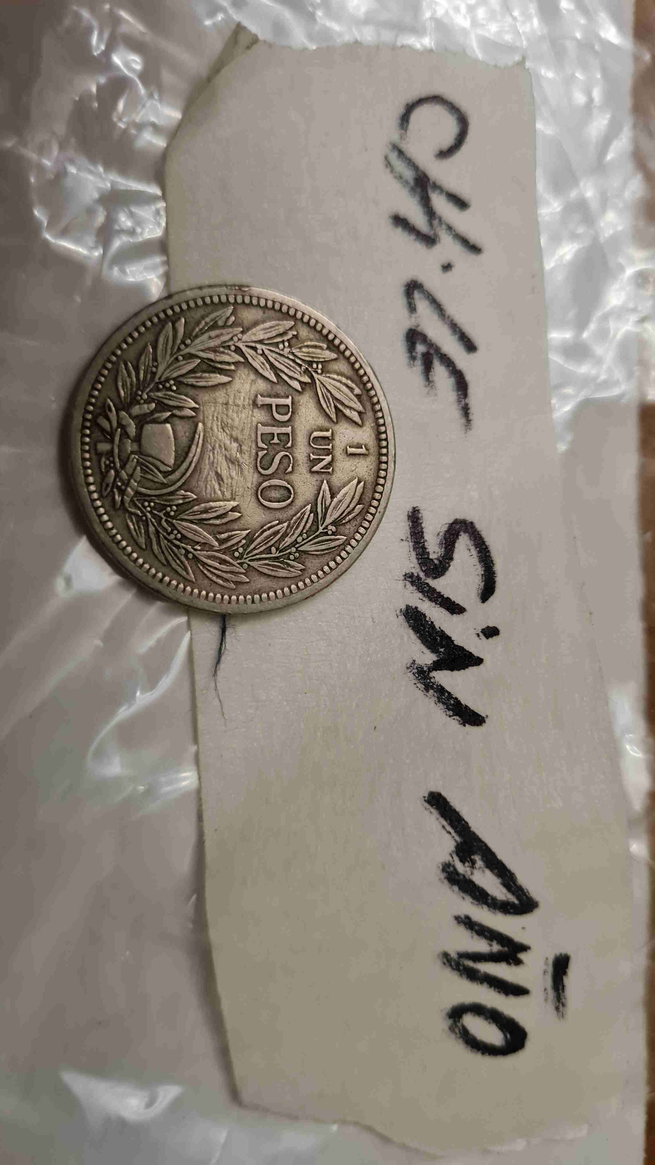 Moneda chilena 1 peso - miniatura 1