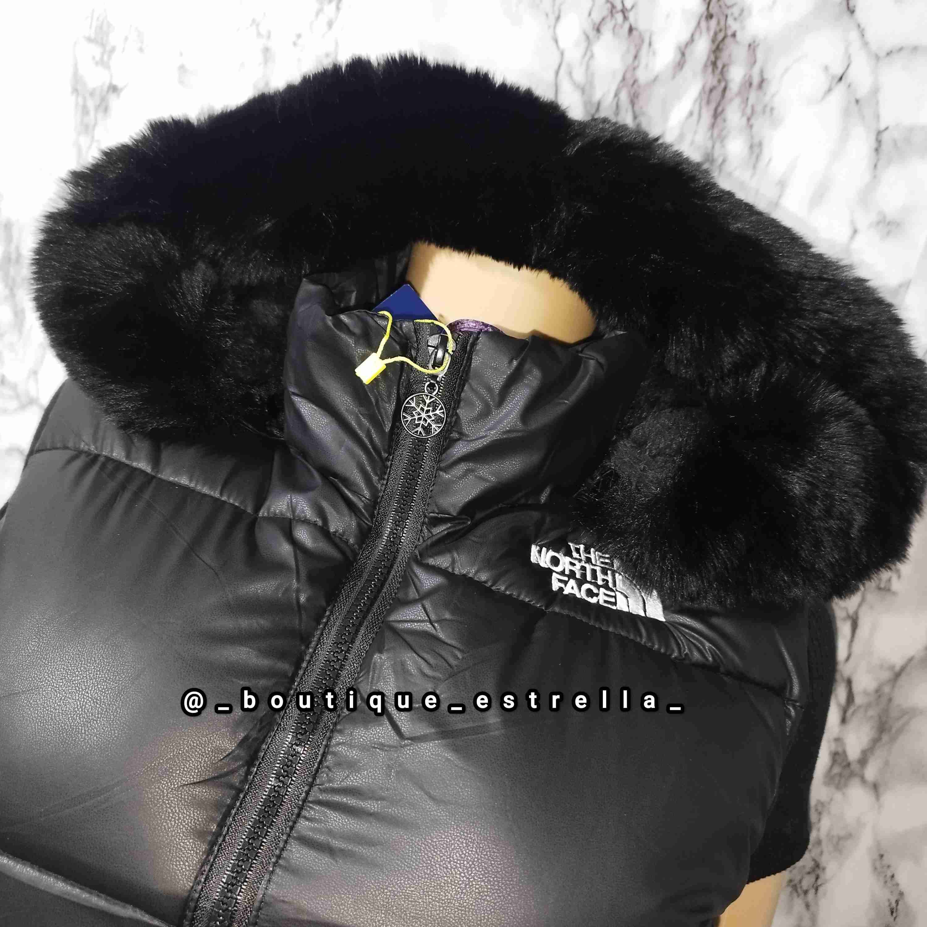 Chaleco negro con capucha - miniatura 3