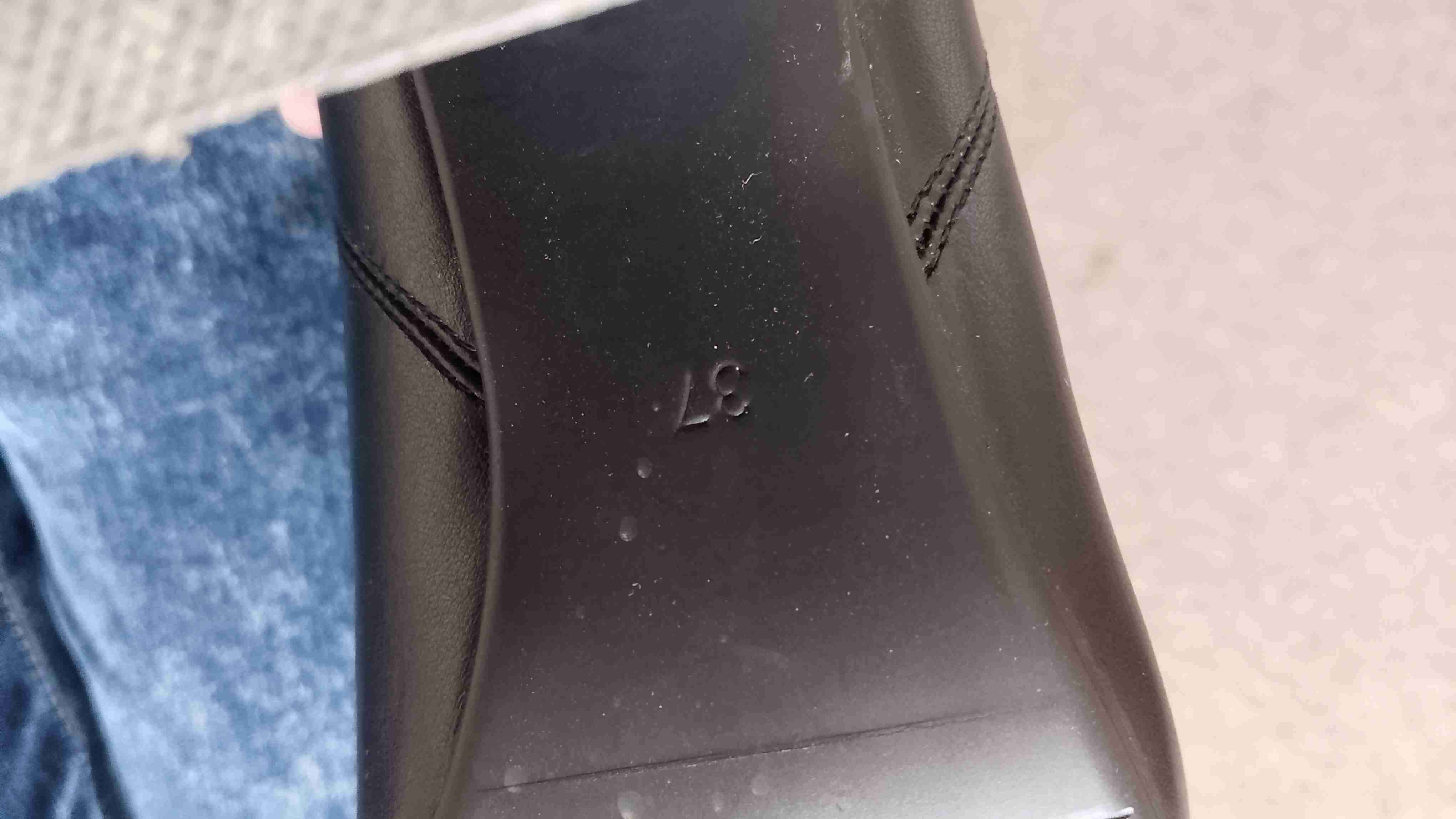 Botines negros de tacón alto - miniatura 4