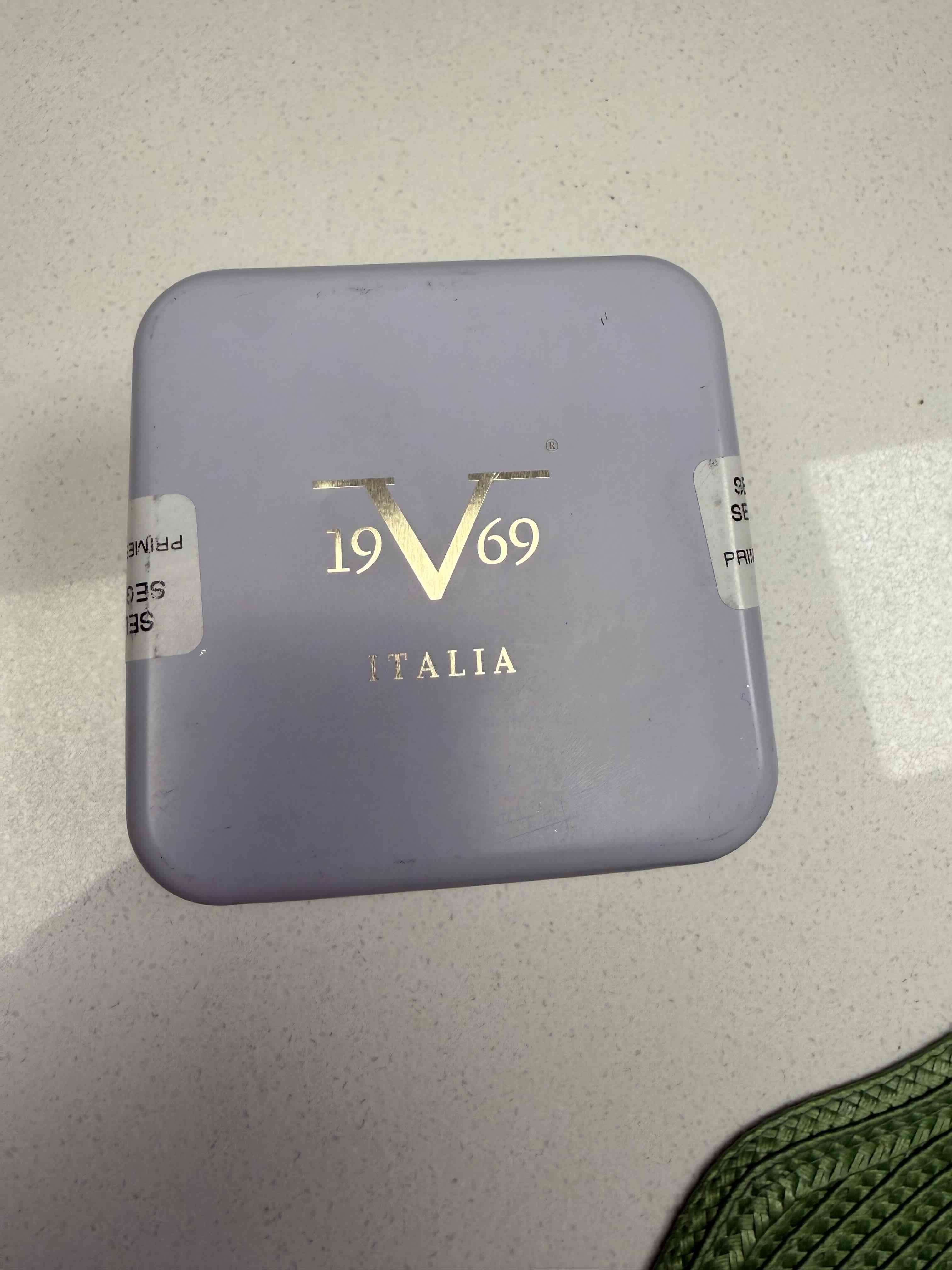 Reloj pulsera elegante con cristales by Versace - miniatura 2