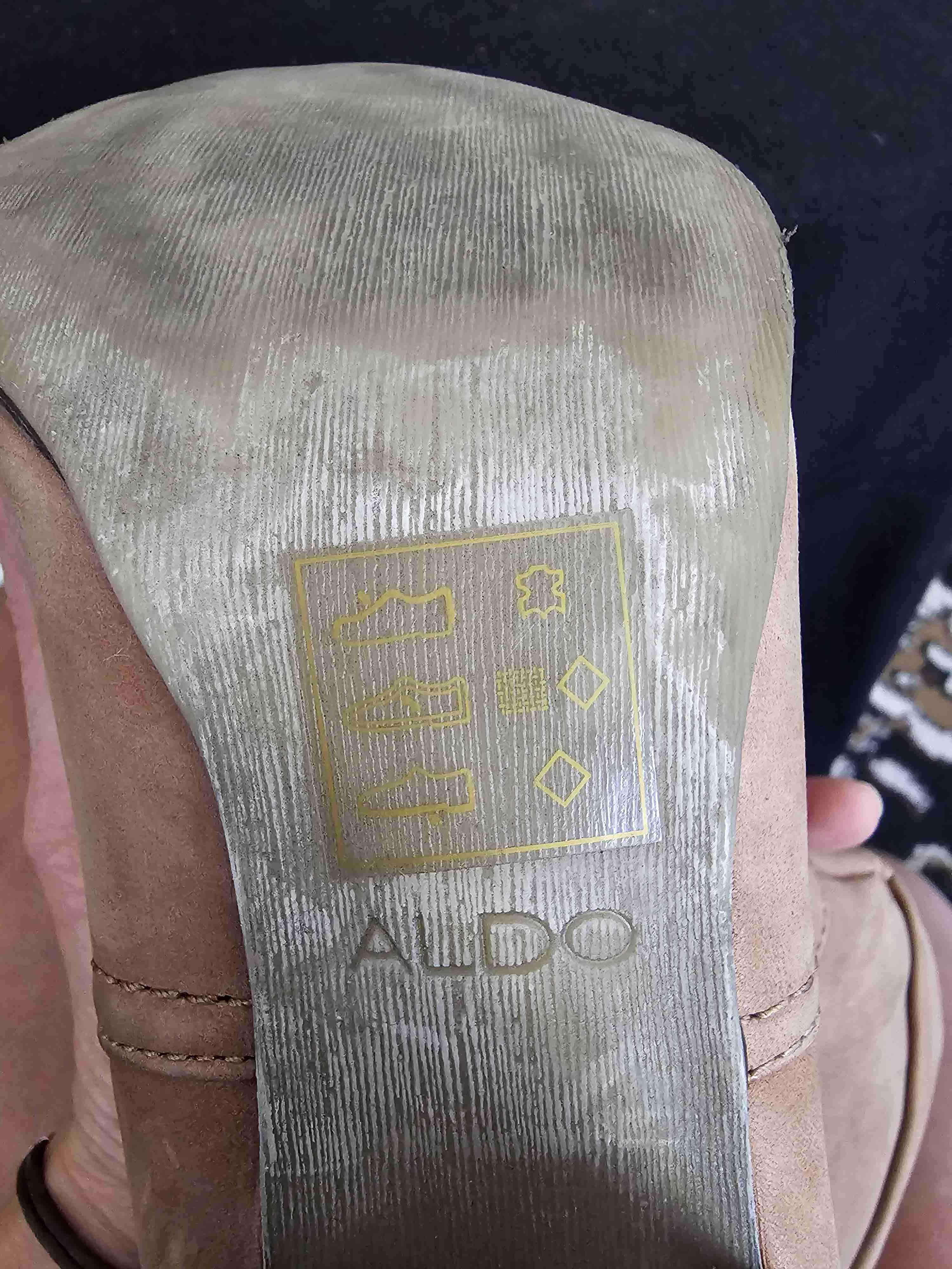 Botas beige con tacón madera - miniatura 3