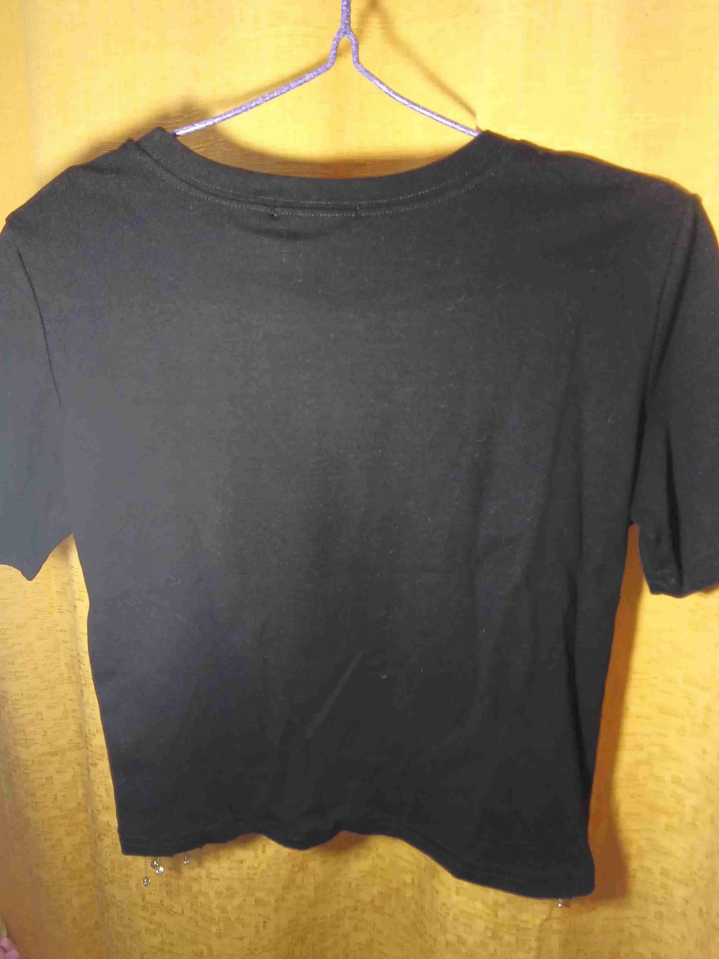 Polera negra con flecos dorados - miniatura 3