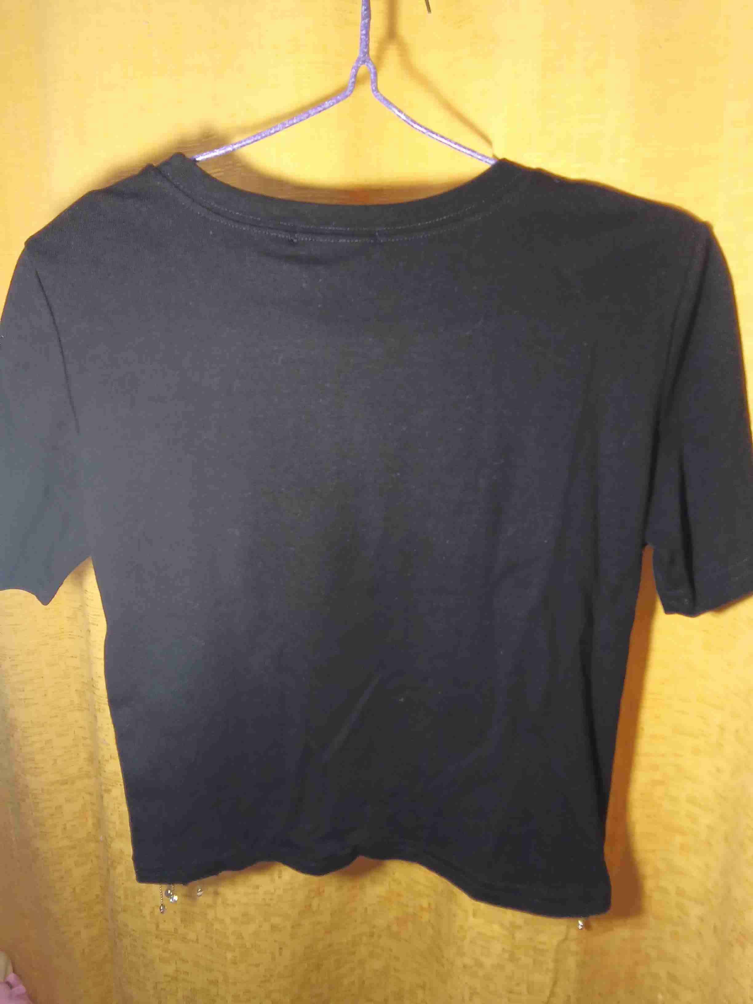 Polera negra con flecos dorados - miniatura 4