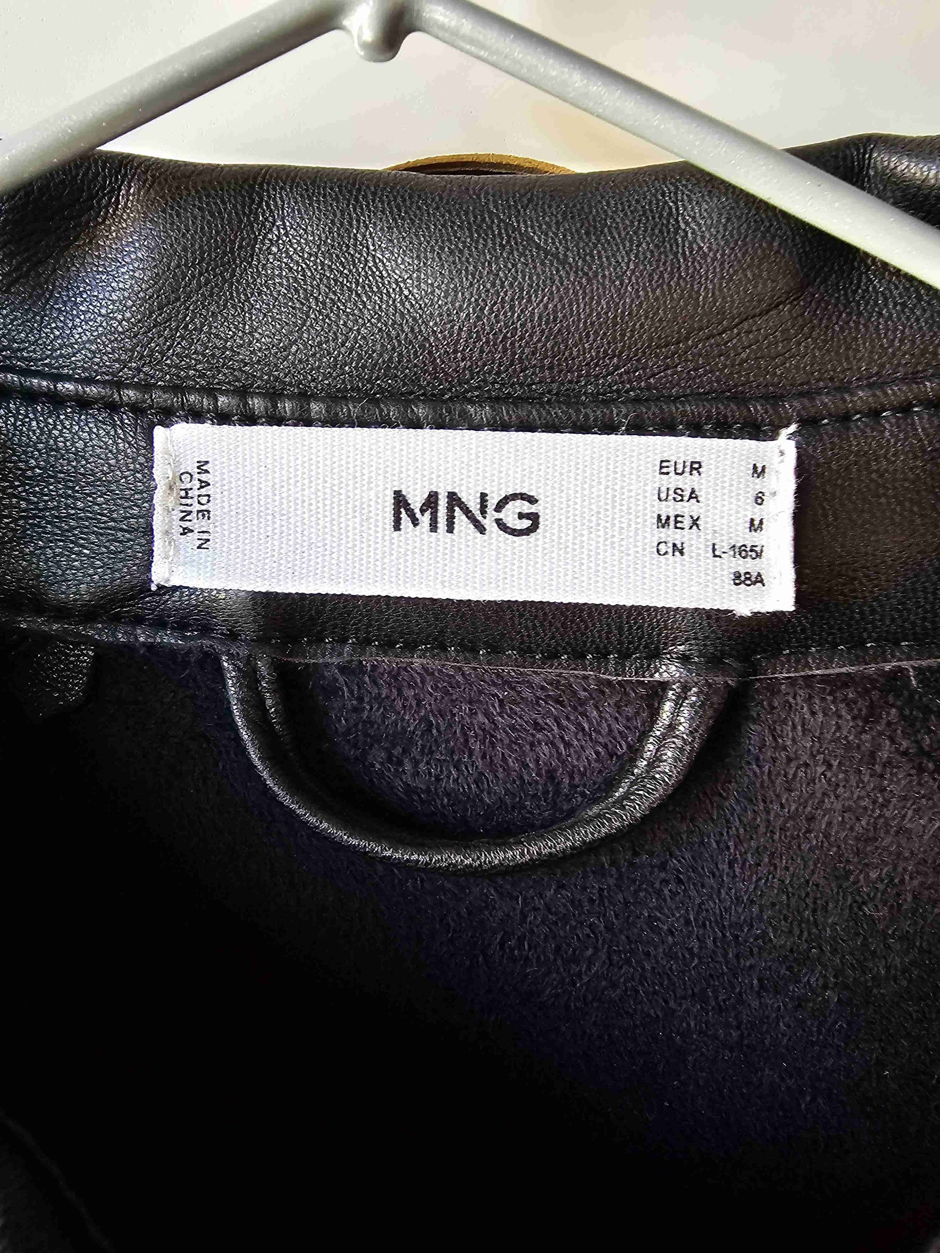 Vestido negro tipo cuero - miniatura 3