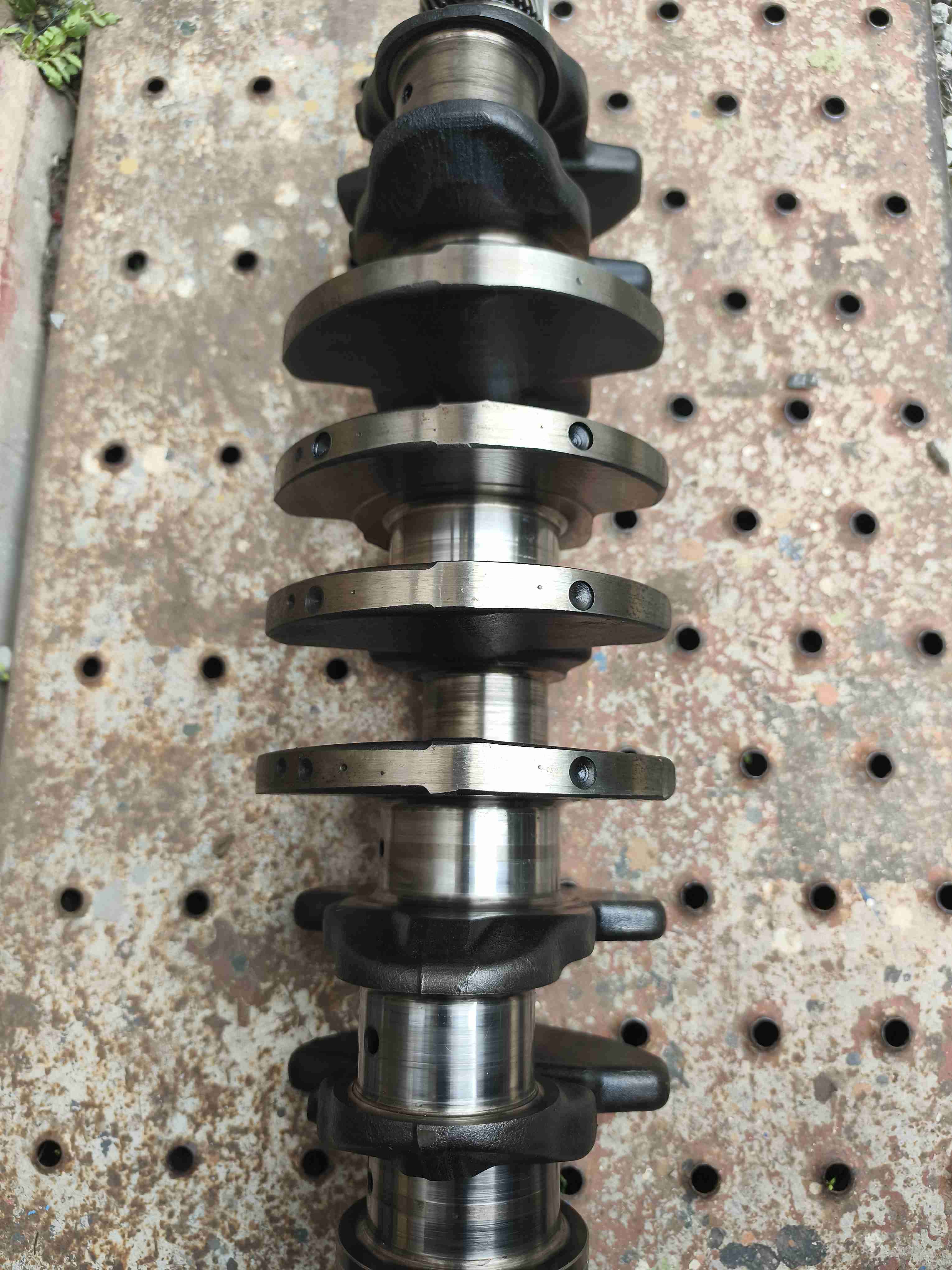 Cigüeñal de Kia Frontier 2.7 del 98 - miniatura 3