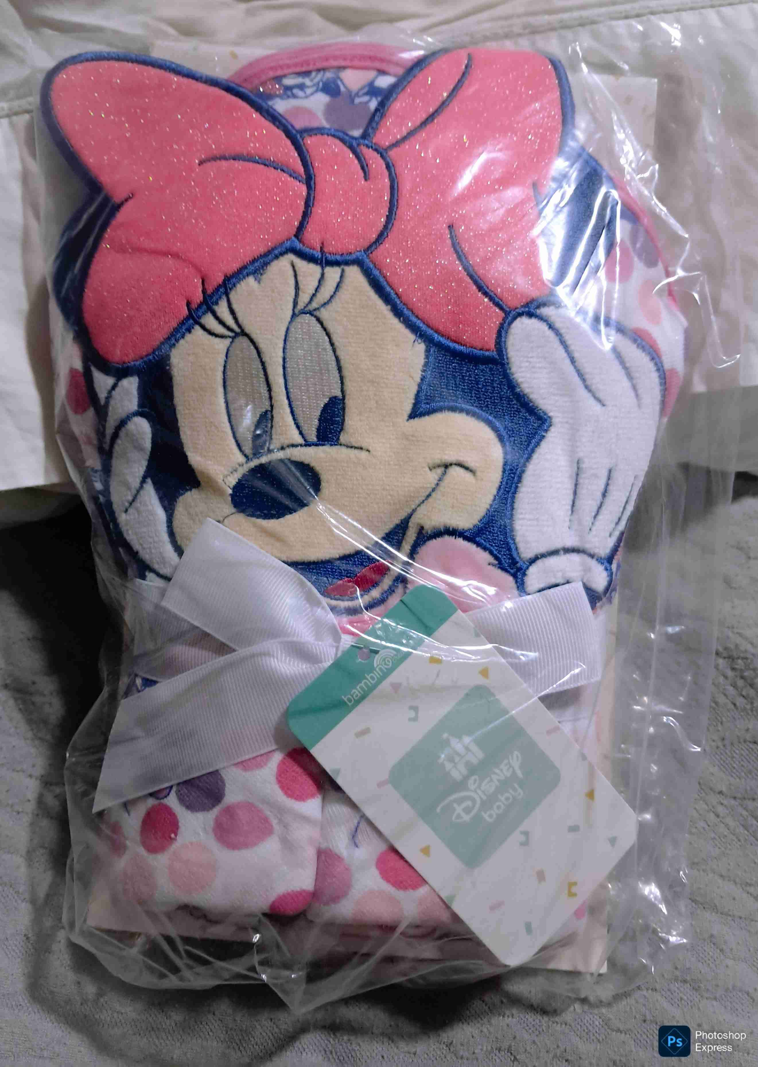 Toalla capucha bebé Minnie Disney nueva