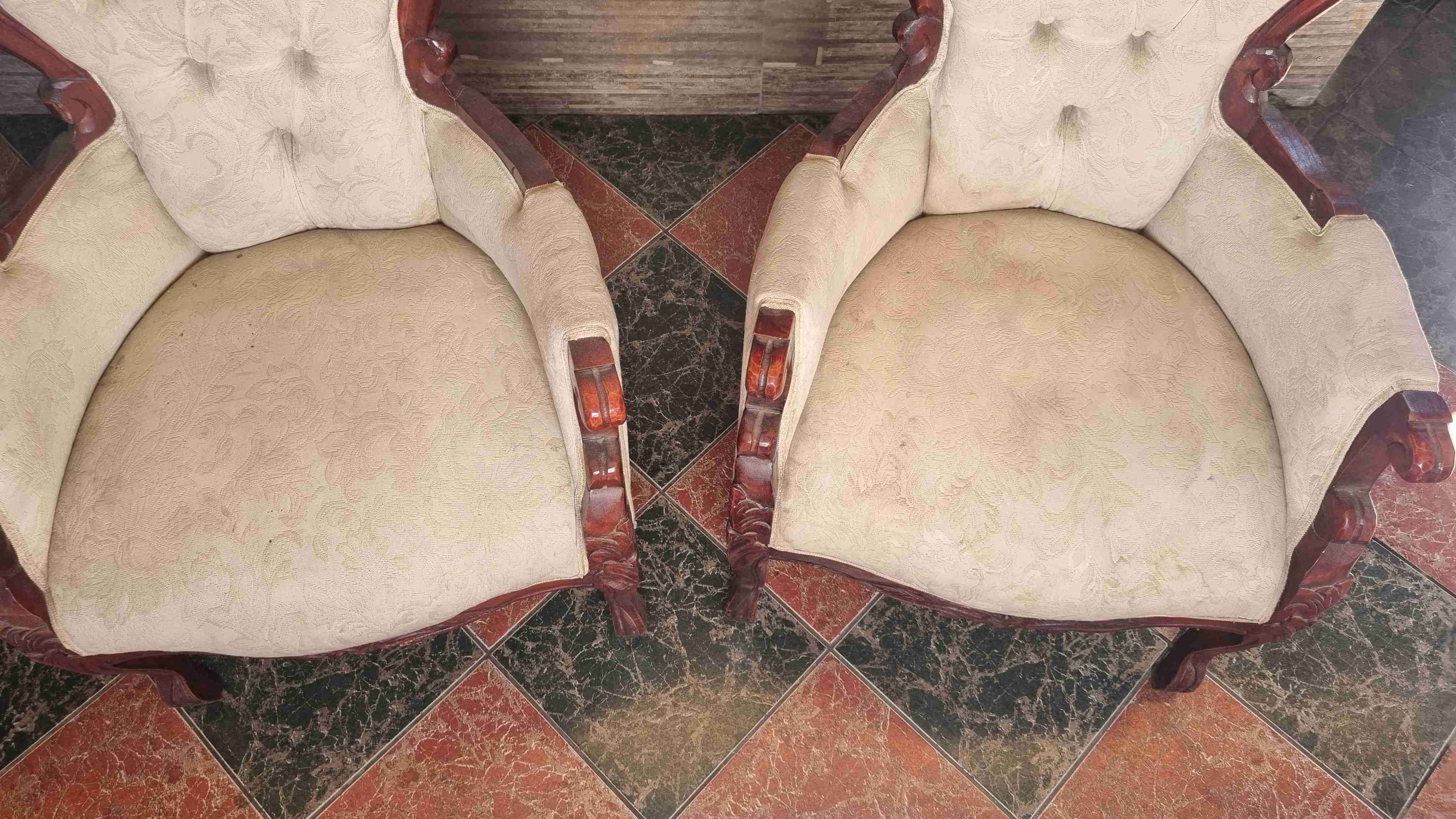 Sillones antiguos de madera tallada - miniatura 2