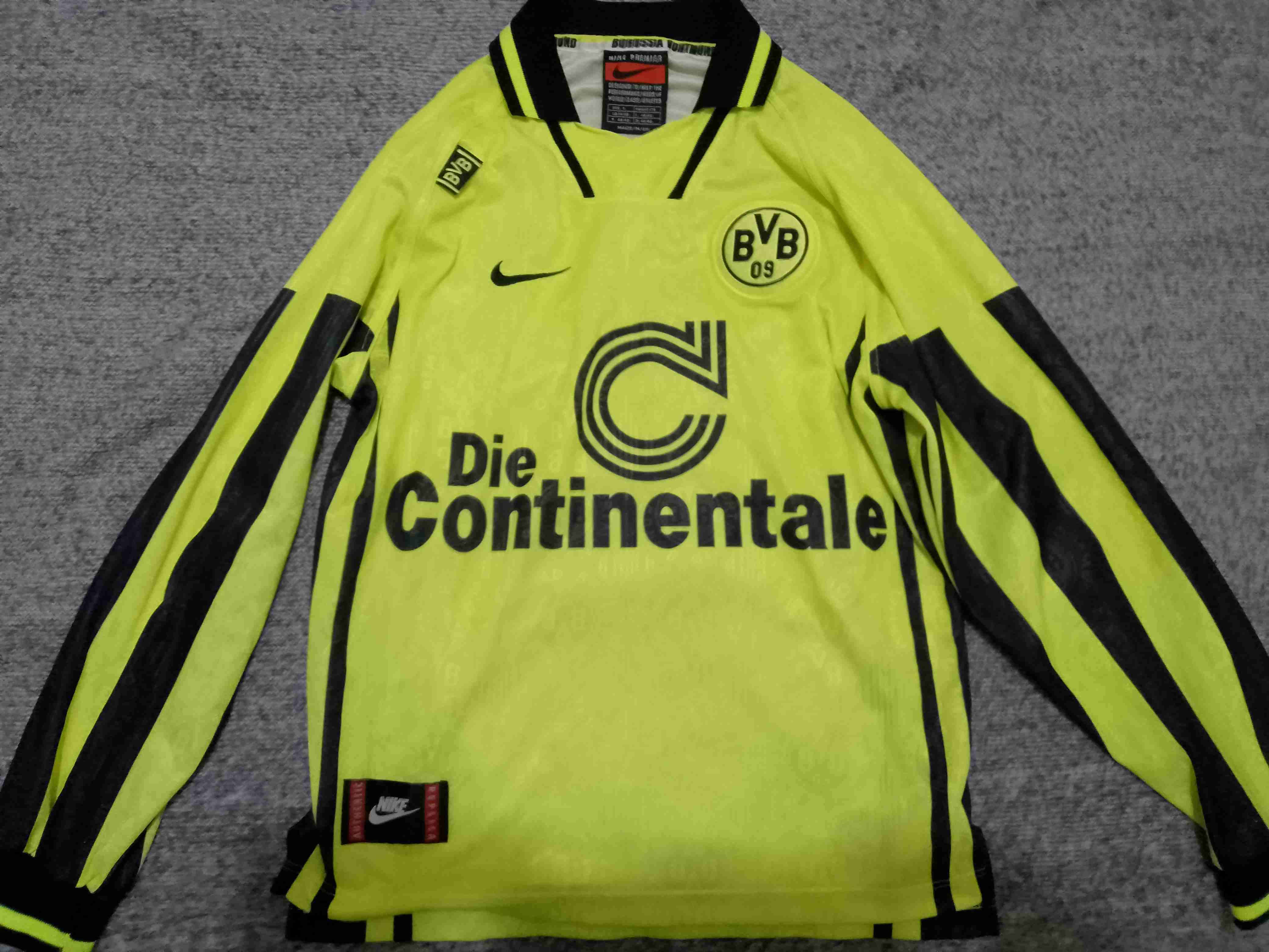 Camiseta Borussia Dortmund Vintage - miniatura 1