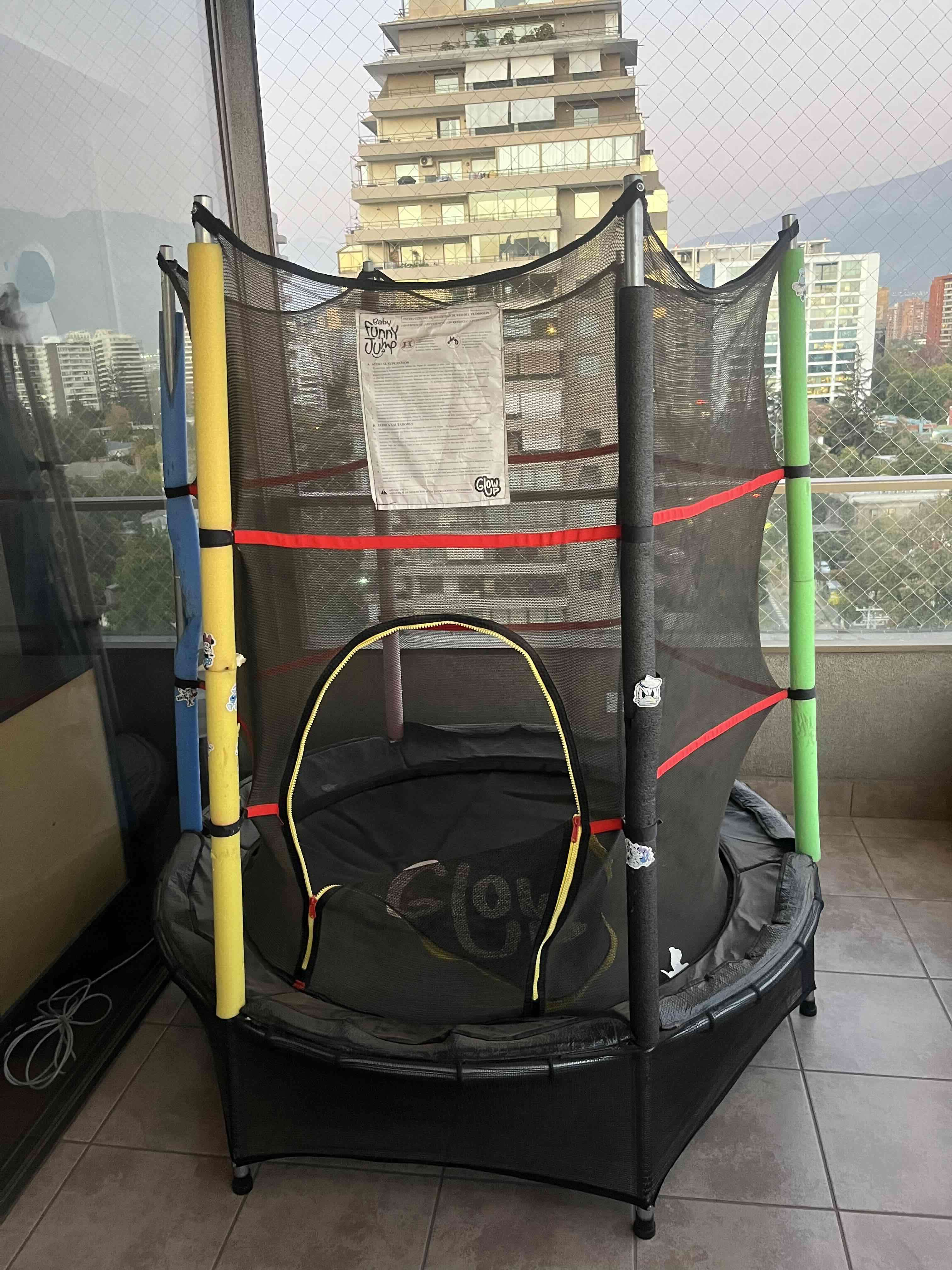 Trampolín infantil con red de seguridad - miniatura 2